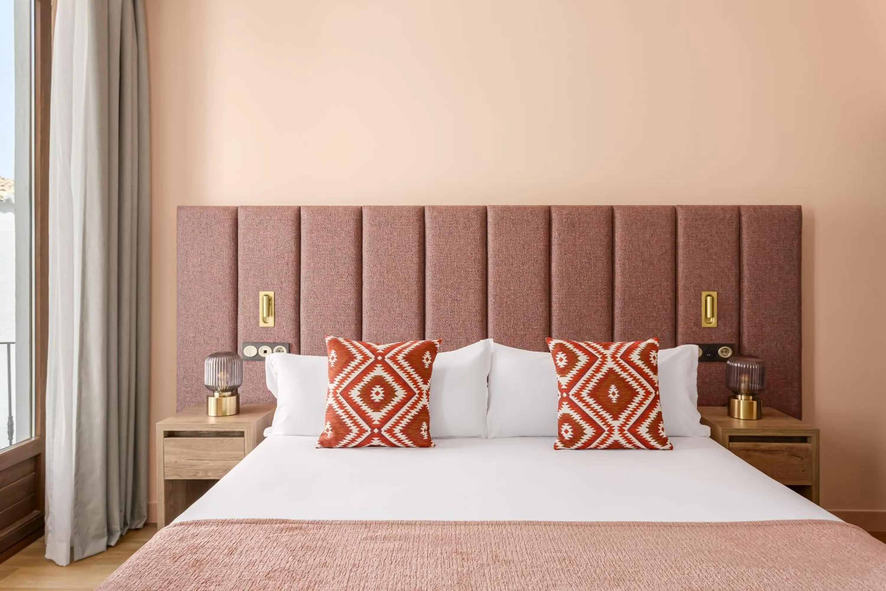 Bed in Room Mate Leo, Granada