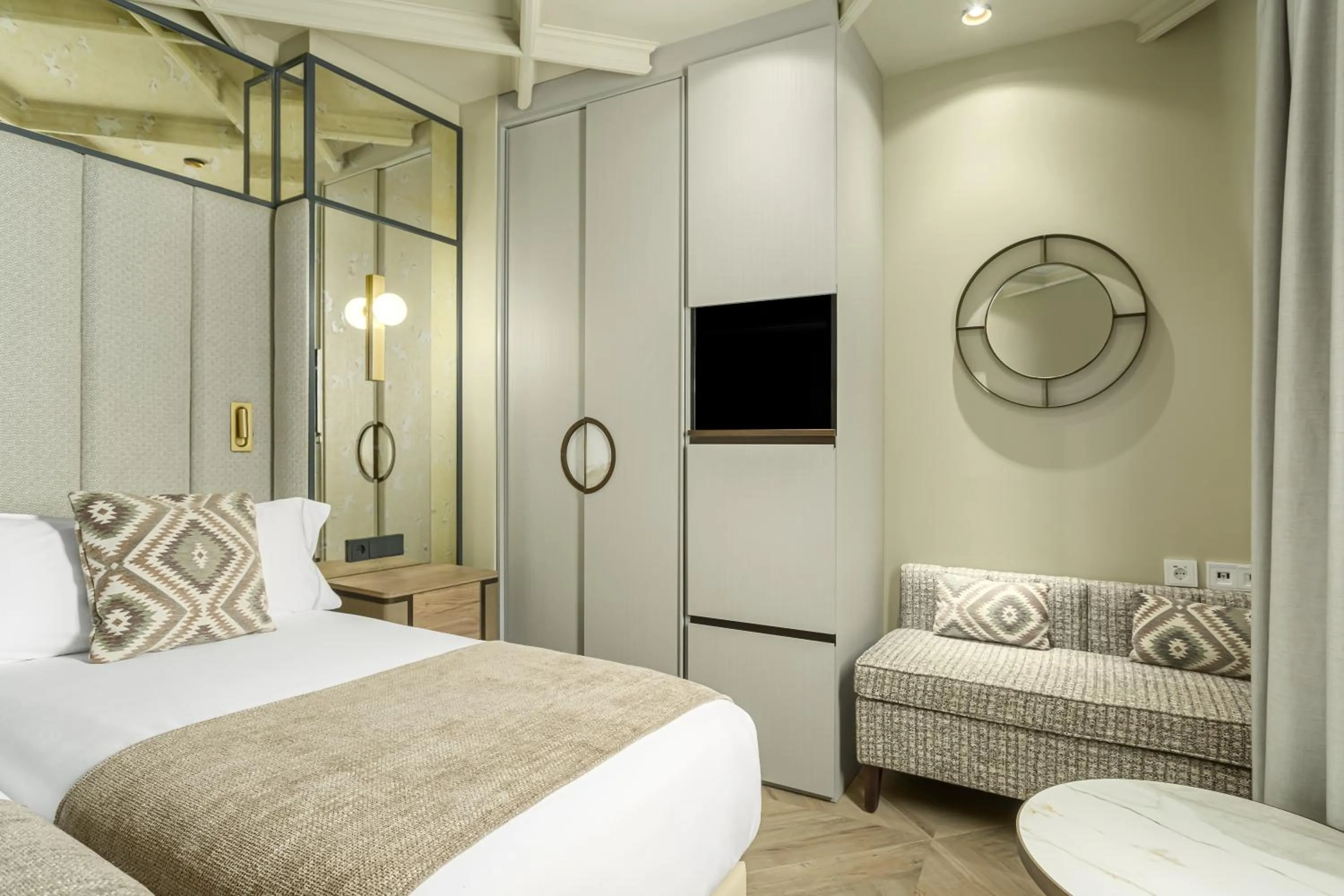 Bedroom, Bed in Room Mate Leo, Granada