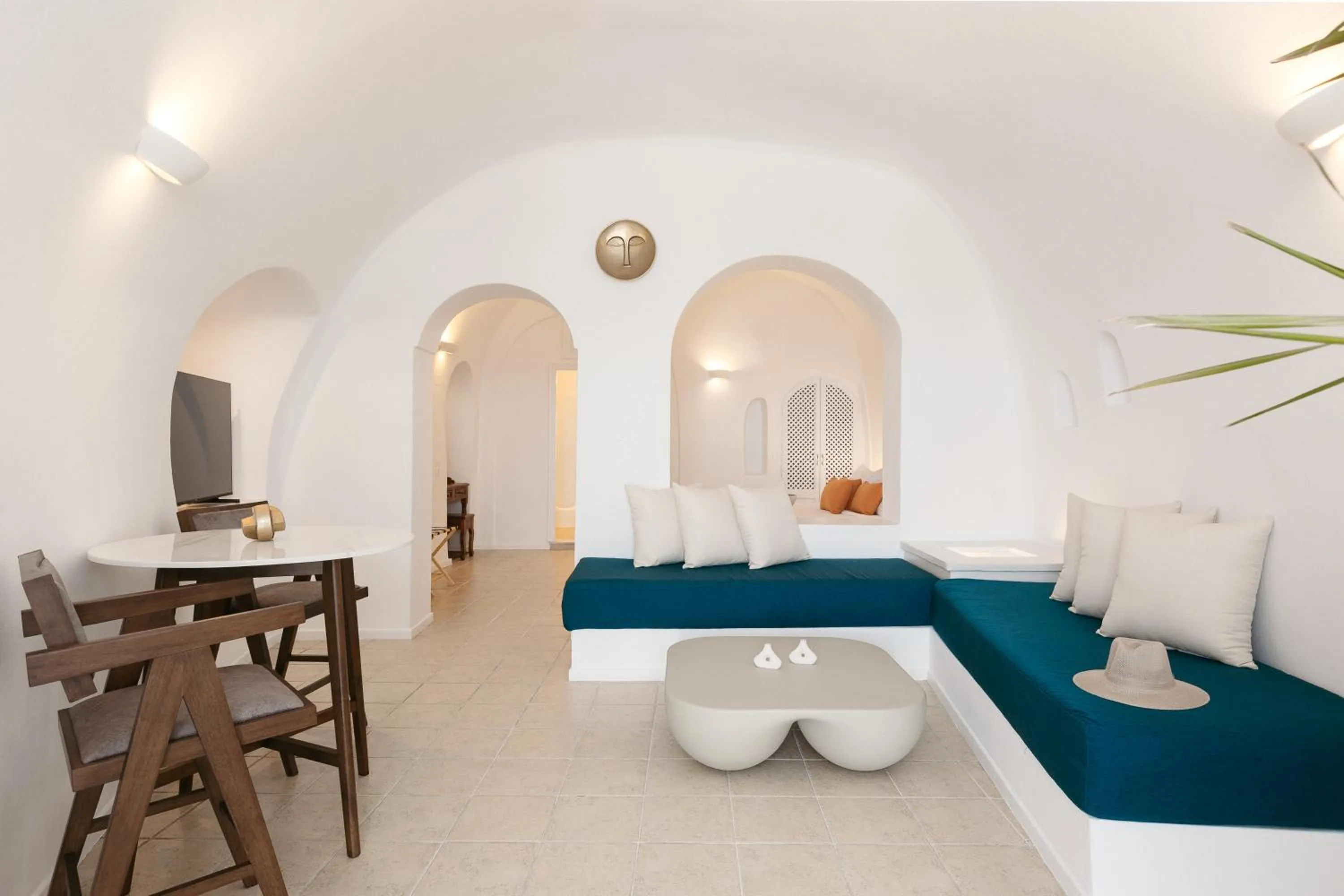 TV and multimedia in Nevma Suites