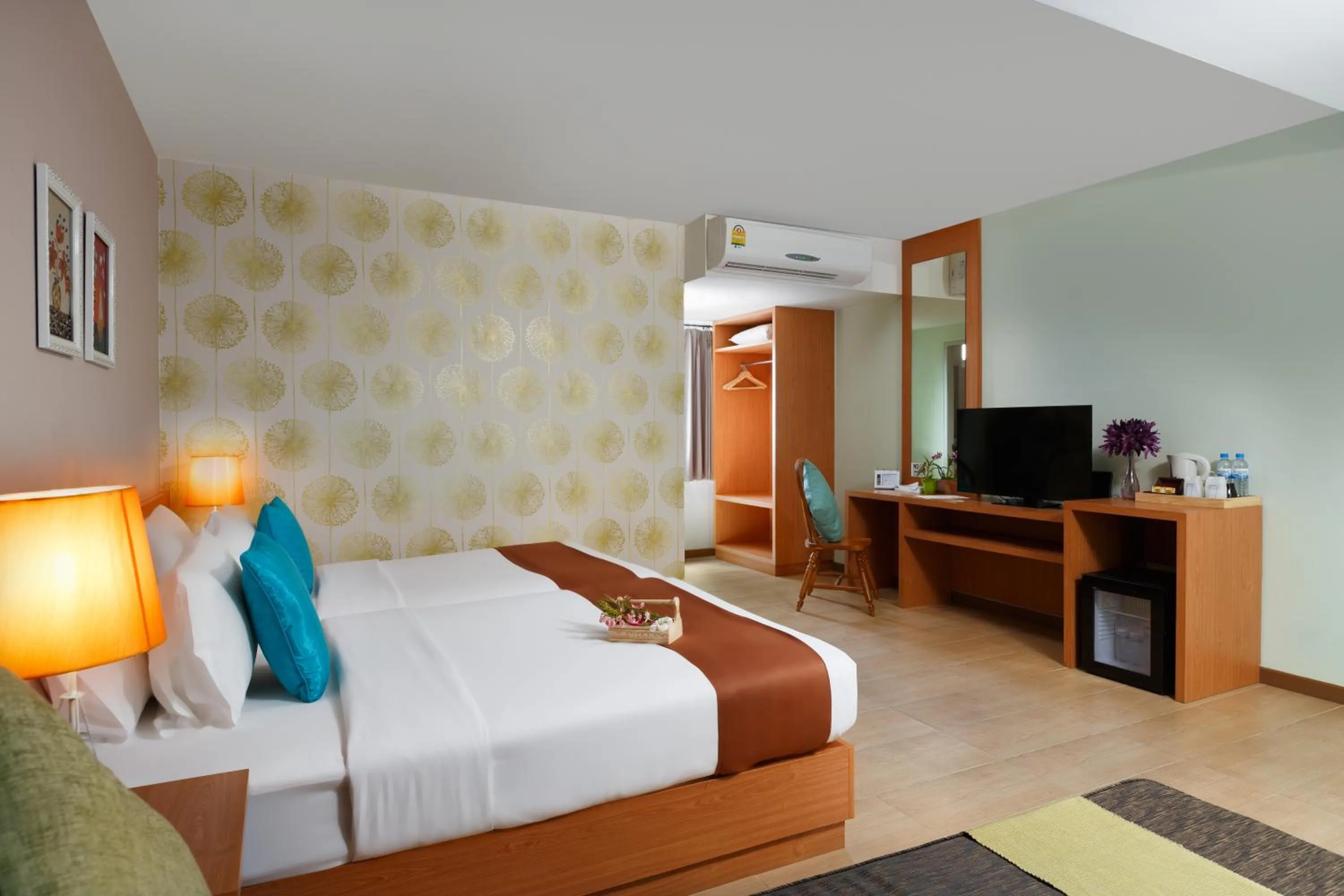 Bedroom, Bed in U Tiny Boutique Hotel Suvarnabhumi Bangkok - SHA Plus