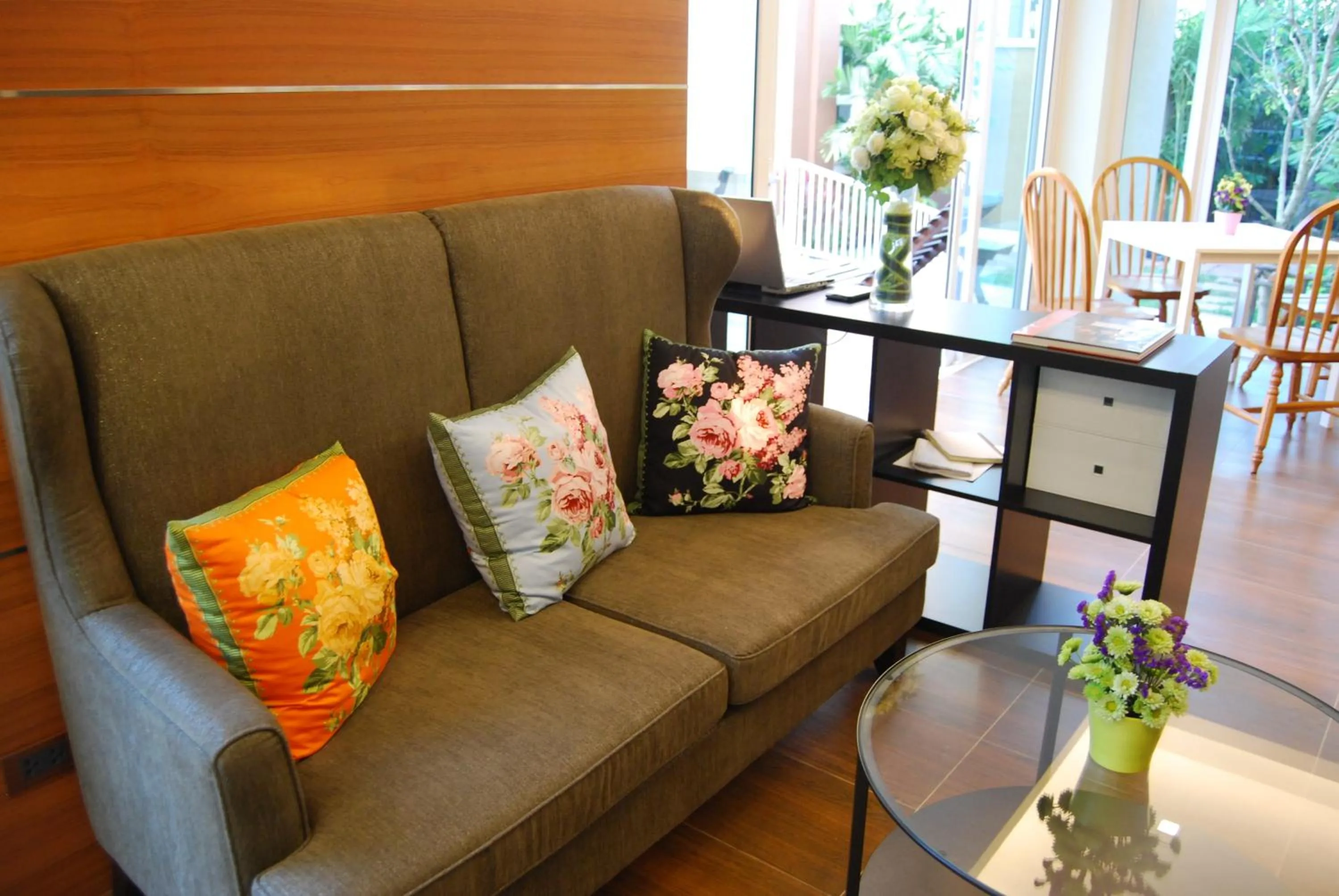 Lobby or reception in U Tiny Boutique Hotel Suvarnabhumi Bangkok - SHA Plus