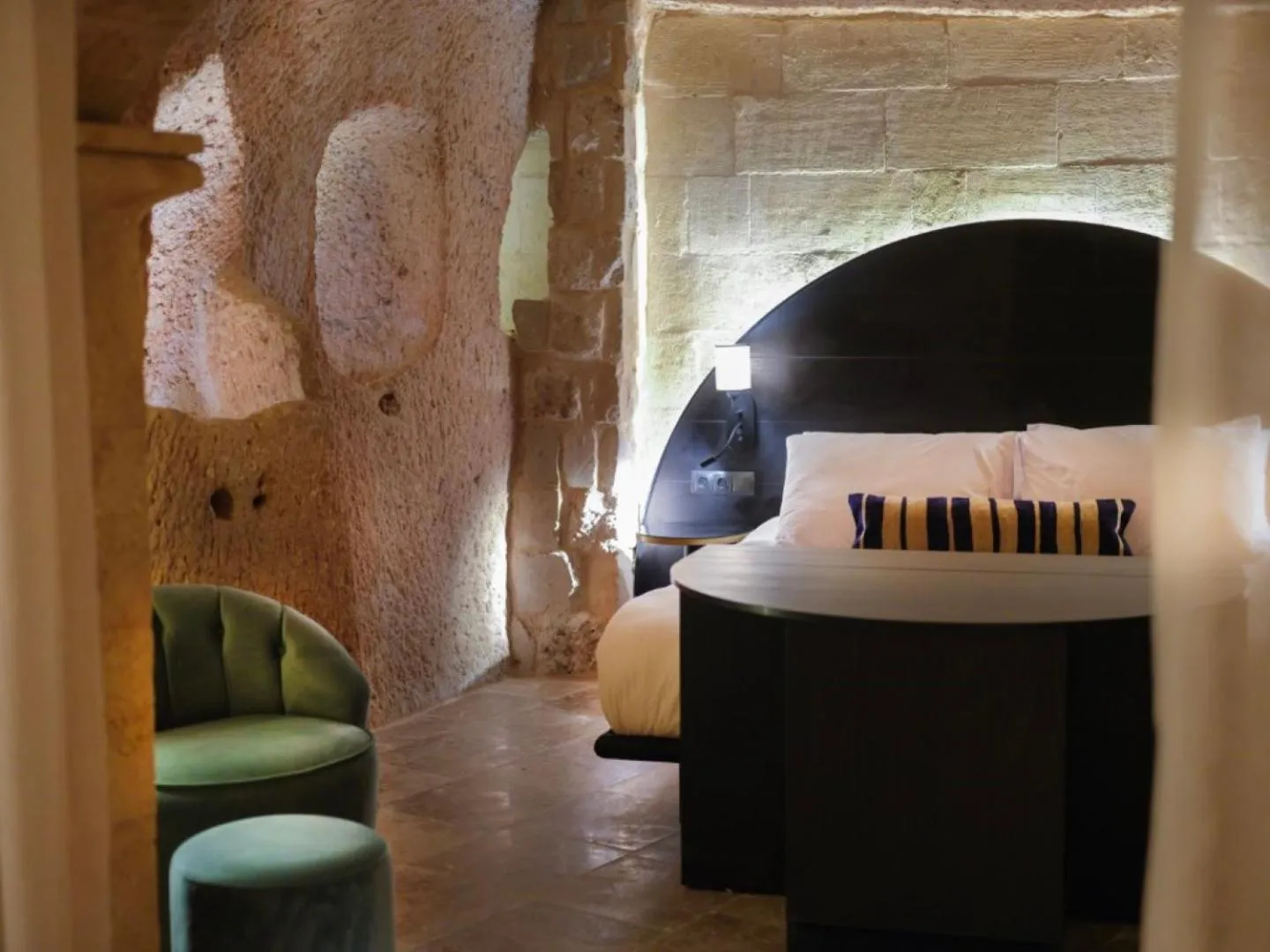 Bed in Very Peri Cappadocia - The Lifestyle Luxury Design Hotel