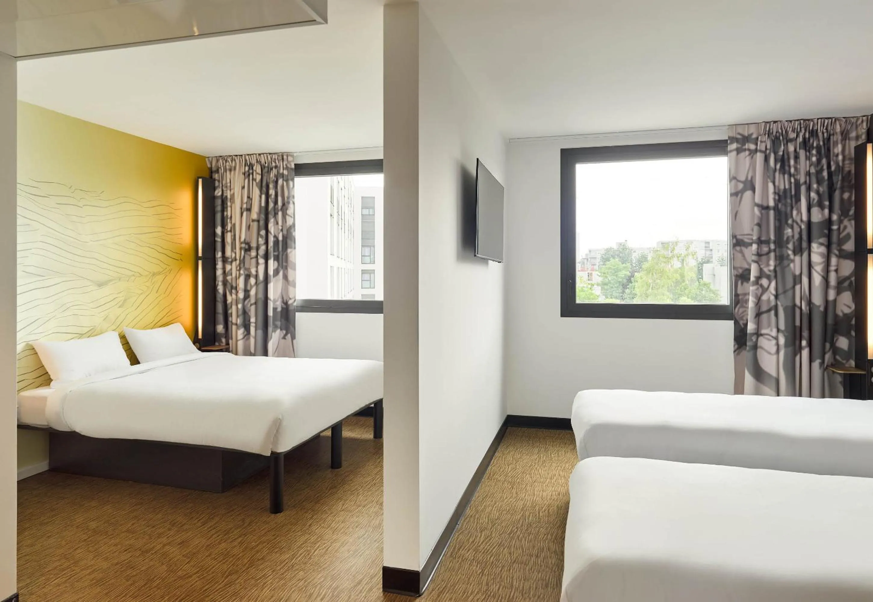 Bed in B&B HOTEL Paris Clichy-sous-Bois 3 étoiles