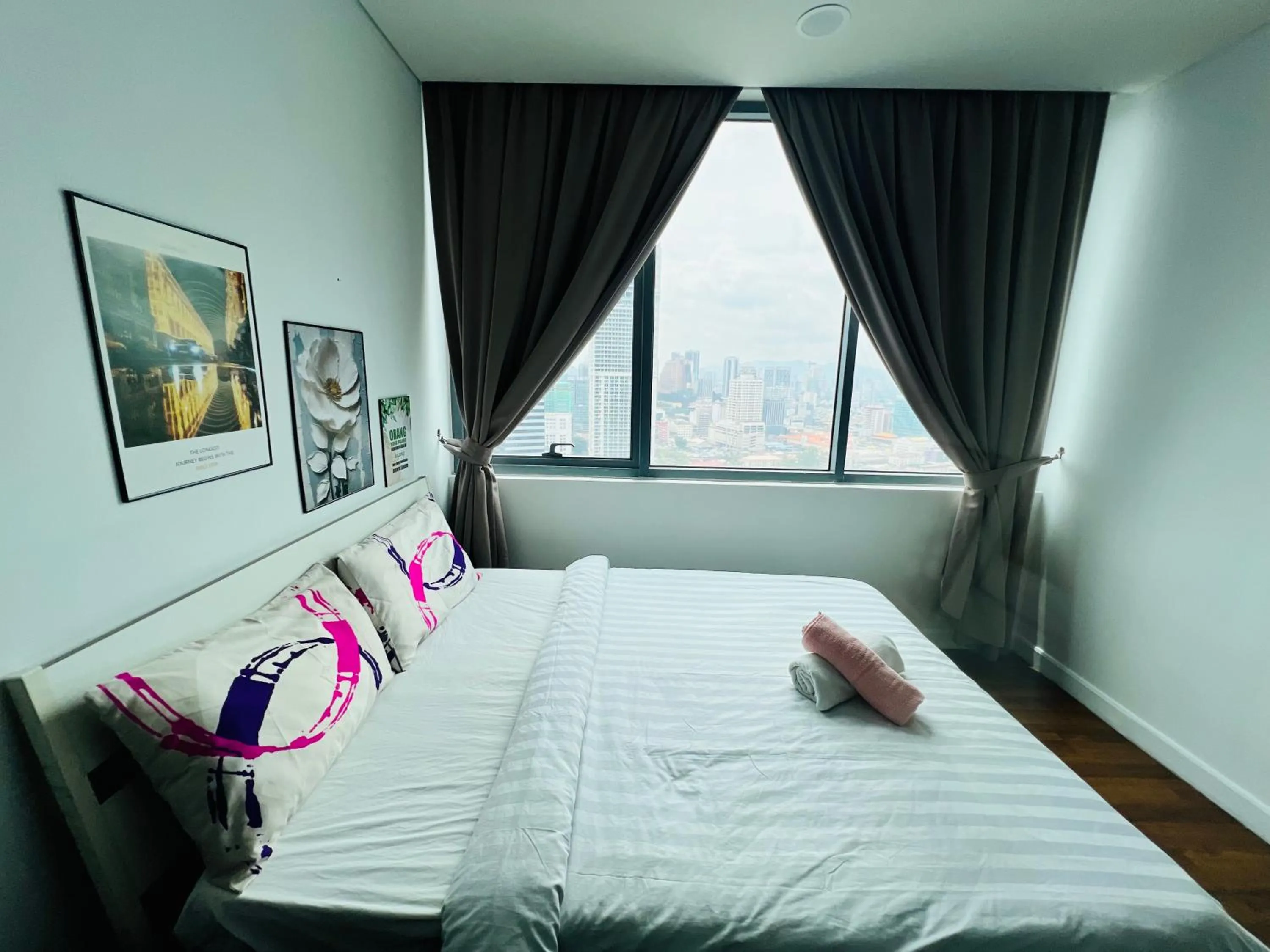 Bed in Mercu Summer Suites KLCC By Sweet Home