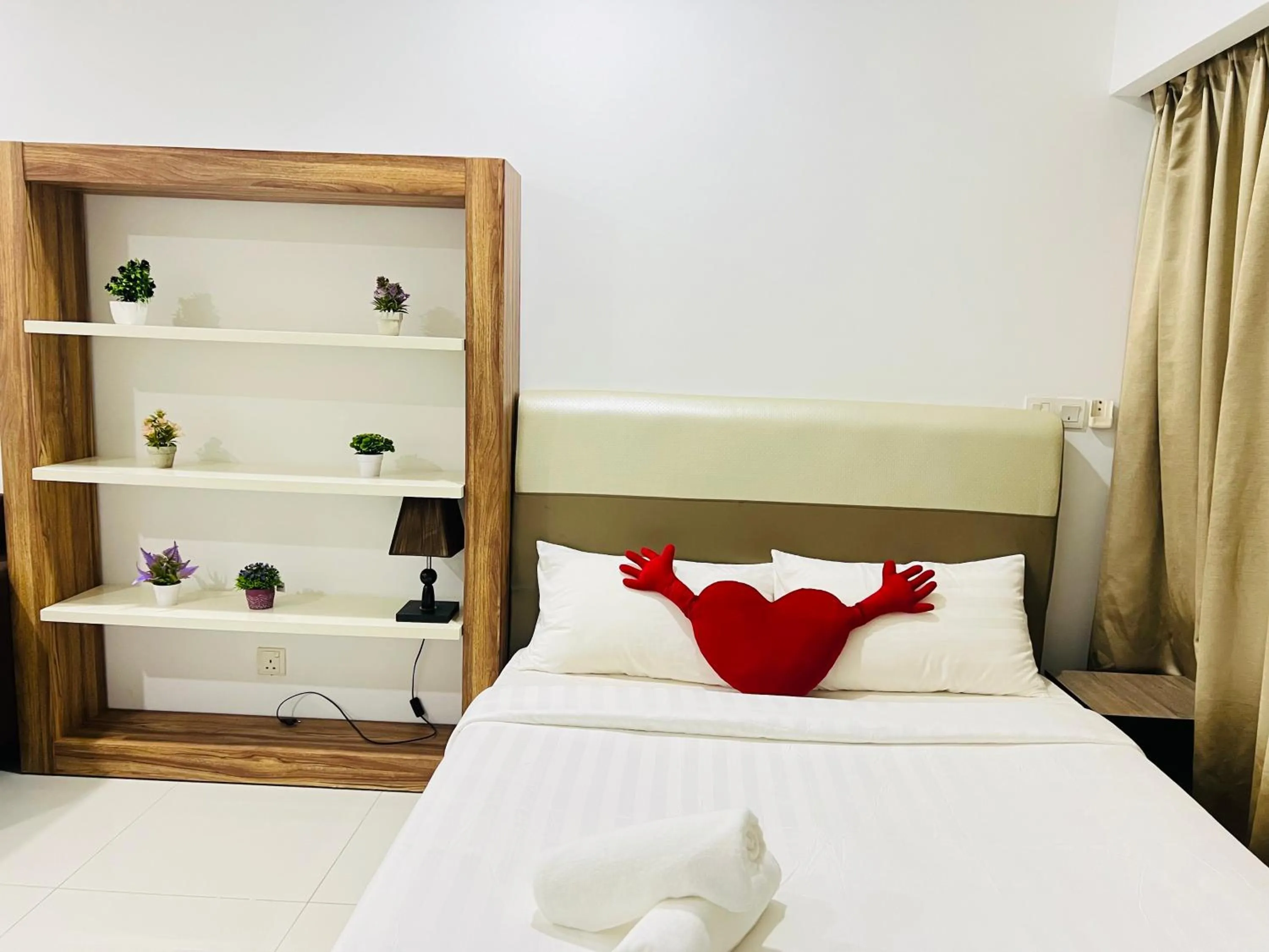 Bed in Mercu Summer Suites KLCC By Sweet Home