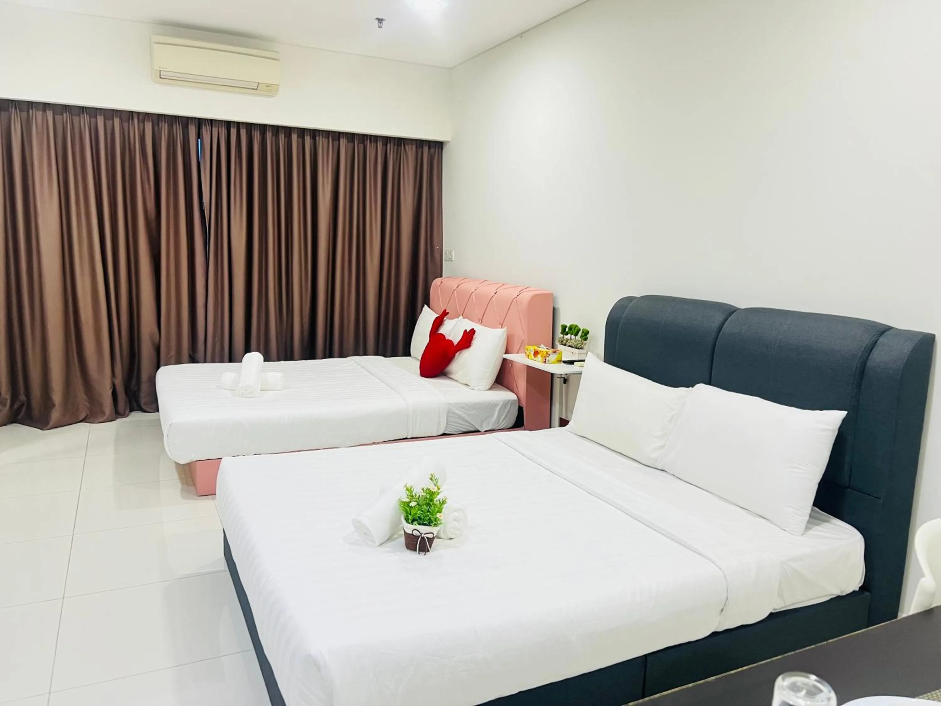 Bed in Mercu Summer Suites KLCC By Sweet Home