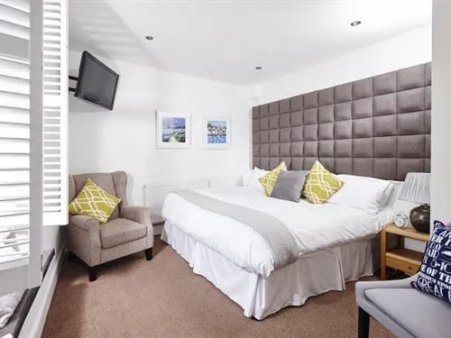 Bedroom, Bed in The Steam Packet Inn