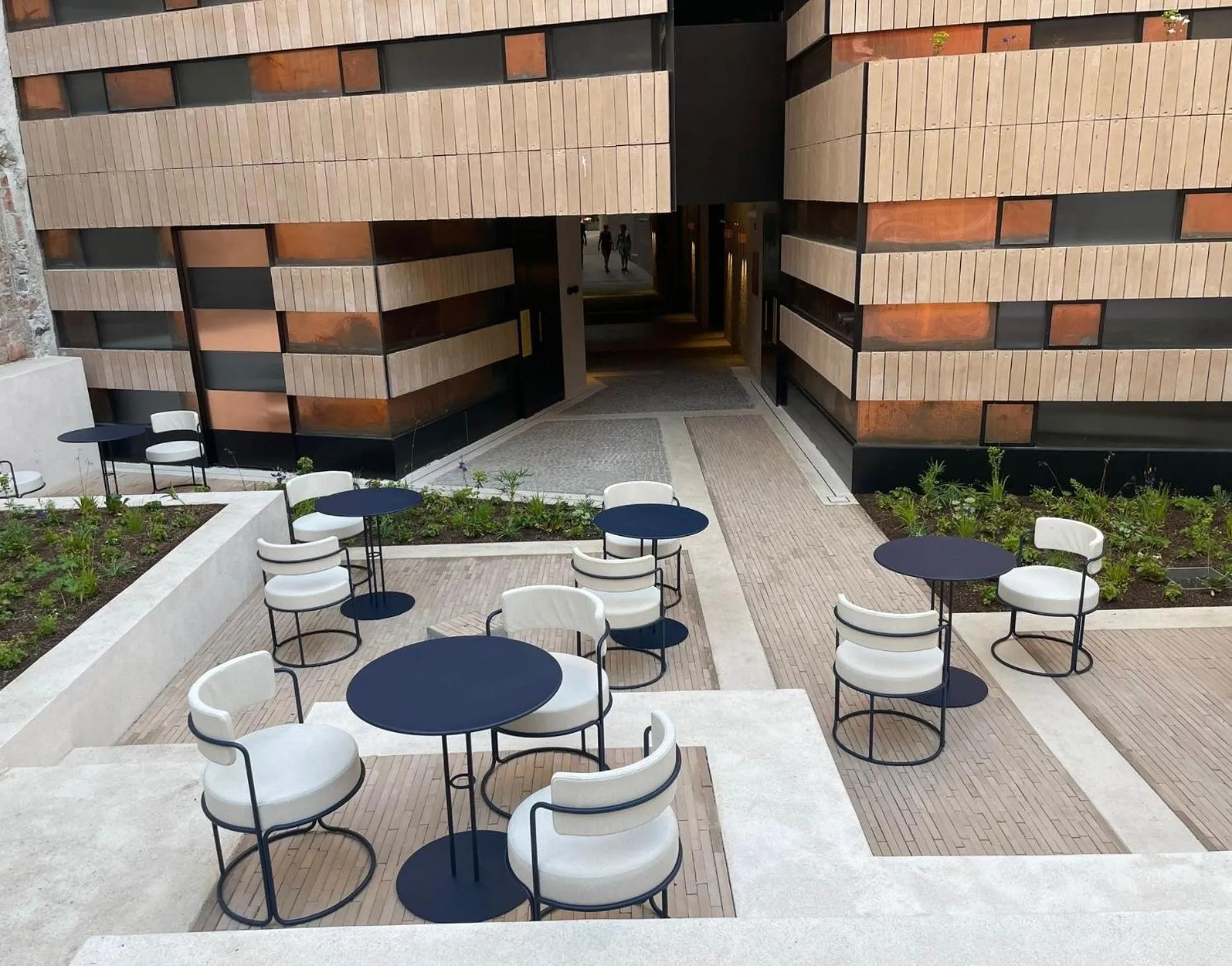 Inner courtyard view in Boutique Hotel Badhaus