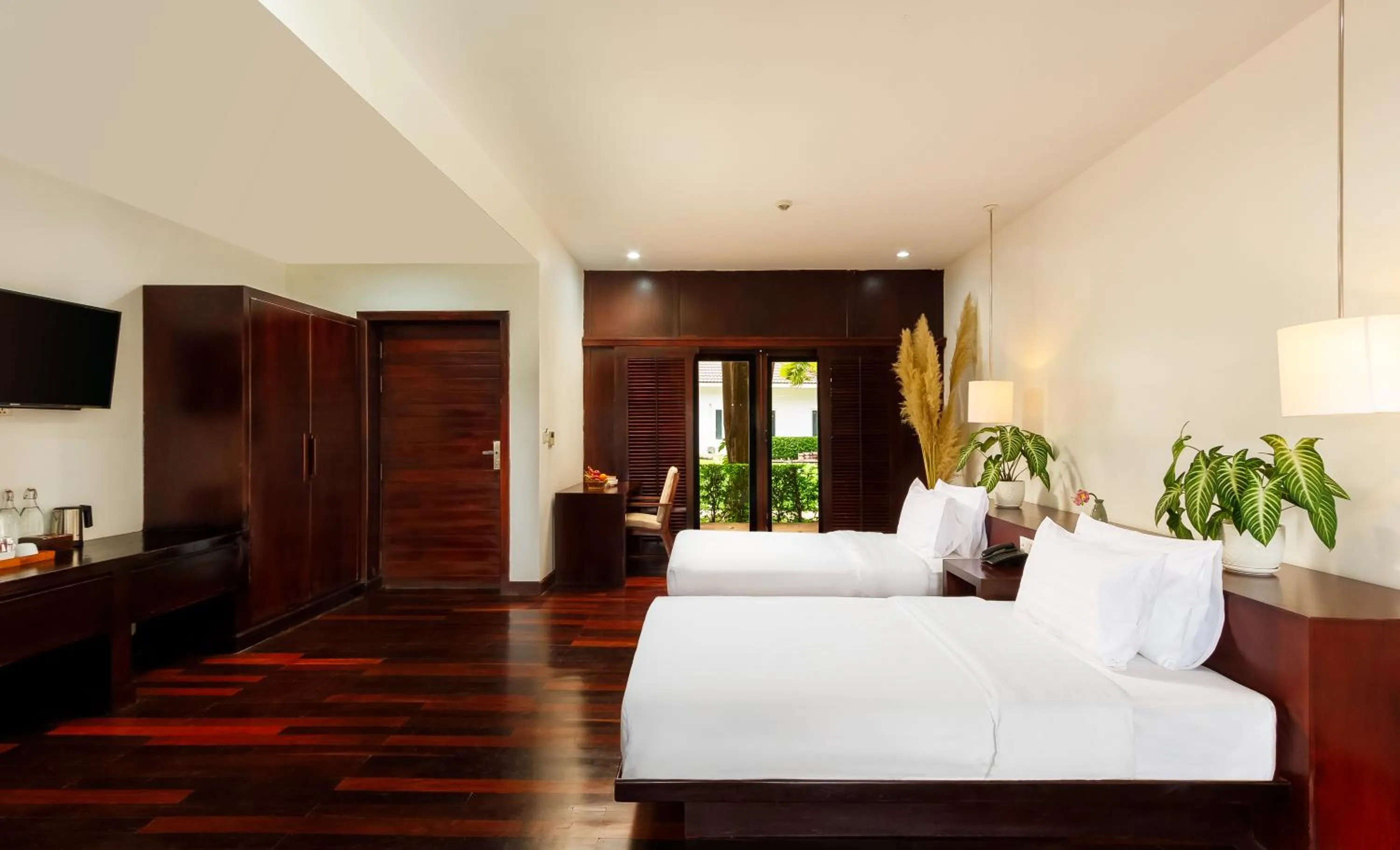 Bed in Le Mayansa Resort