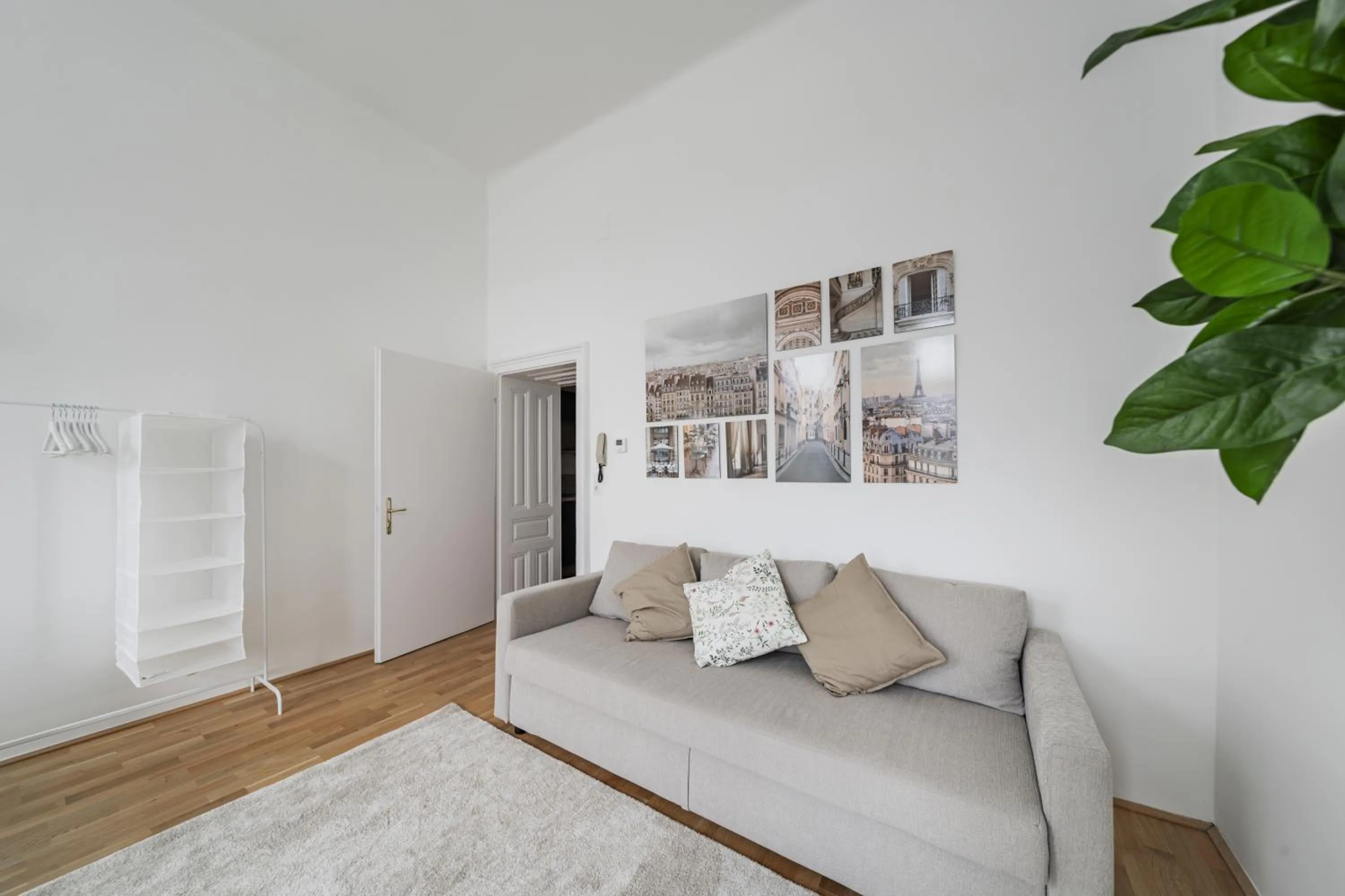 Living room, Bed in Urban Vienna Living - 18th District