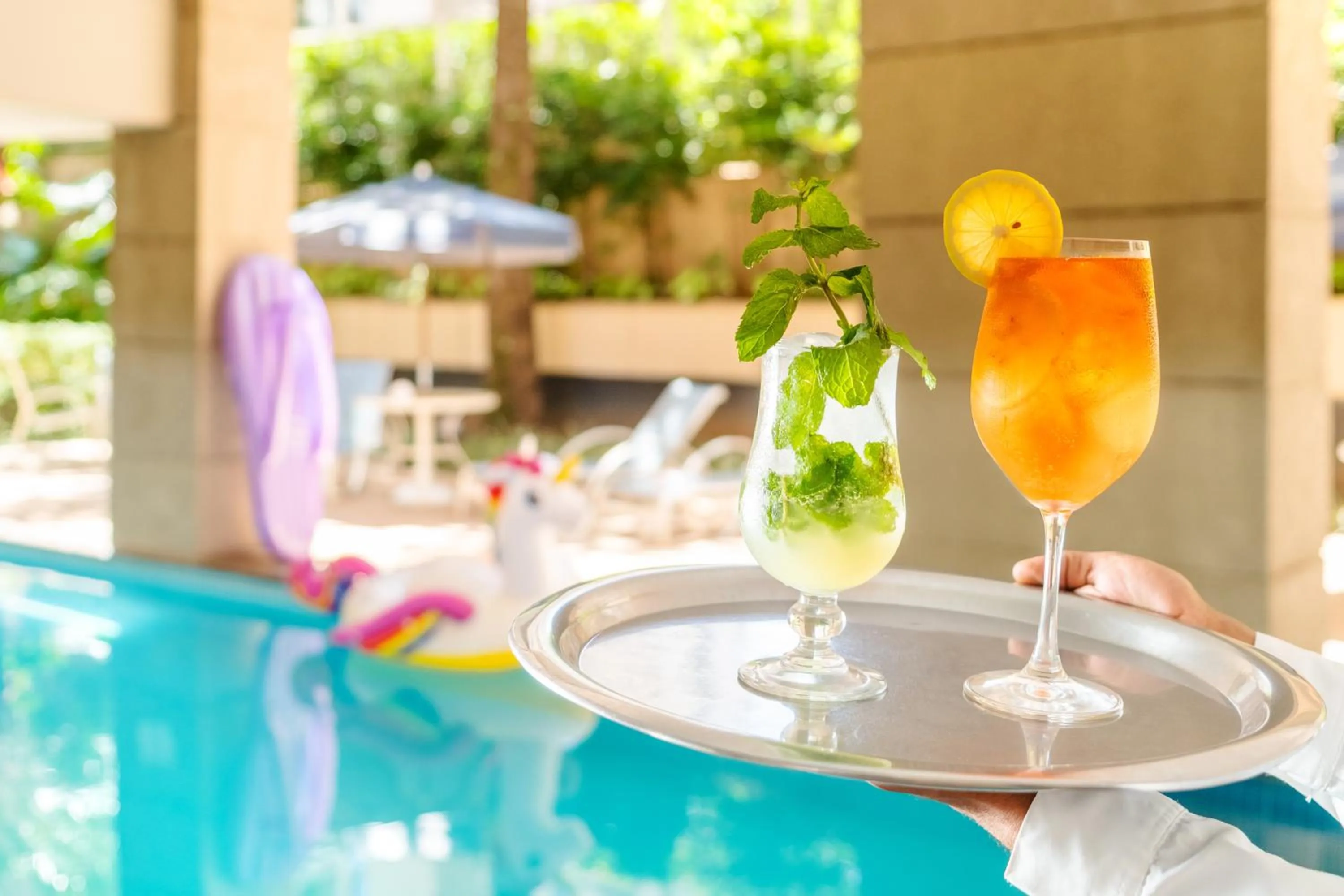 Swimming pool in Mercure Sao Paulo Moema Times Square