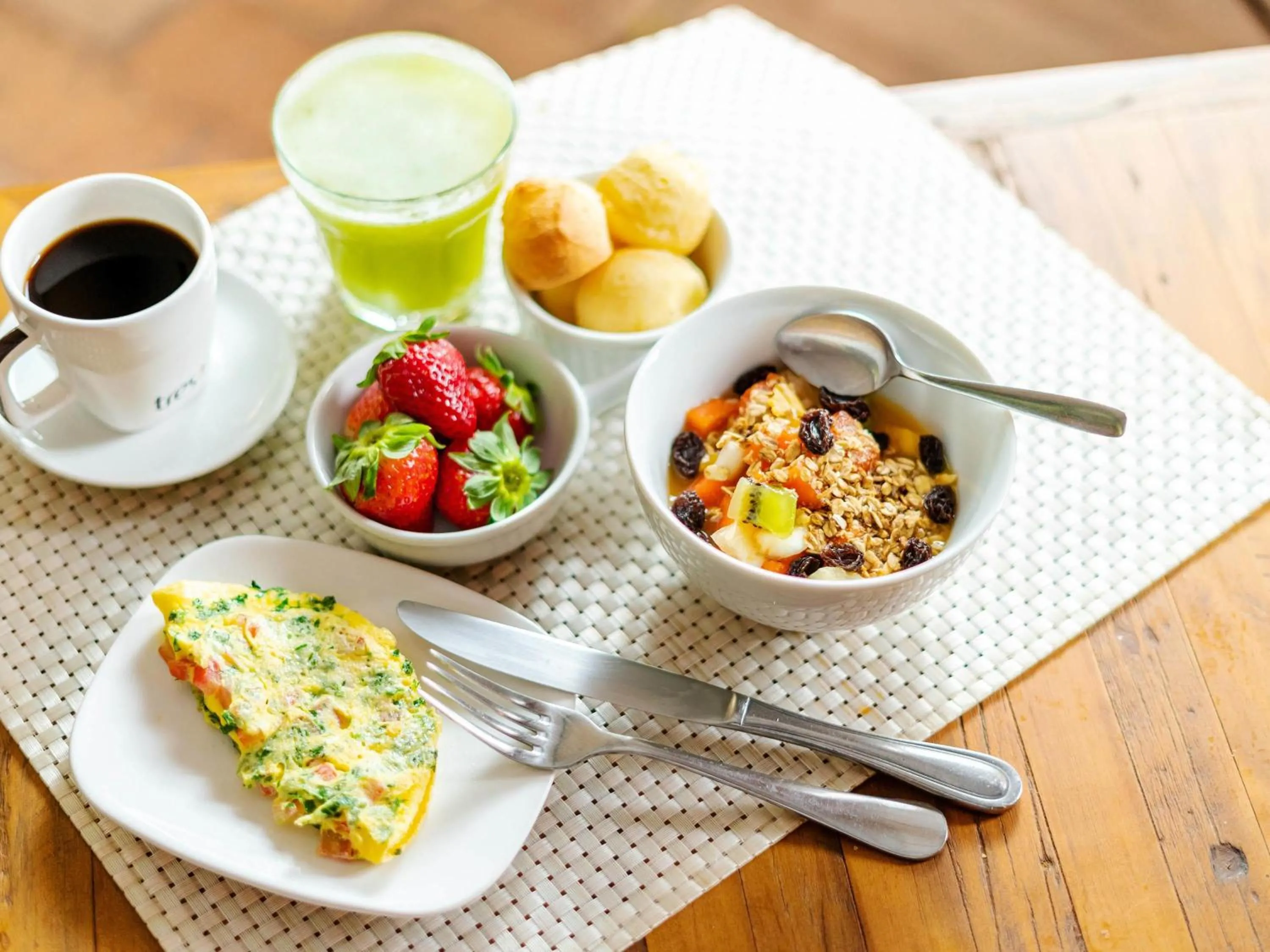 Breakfast in Mercure Sao Paulo Moema Times Square