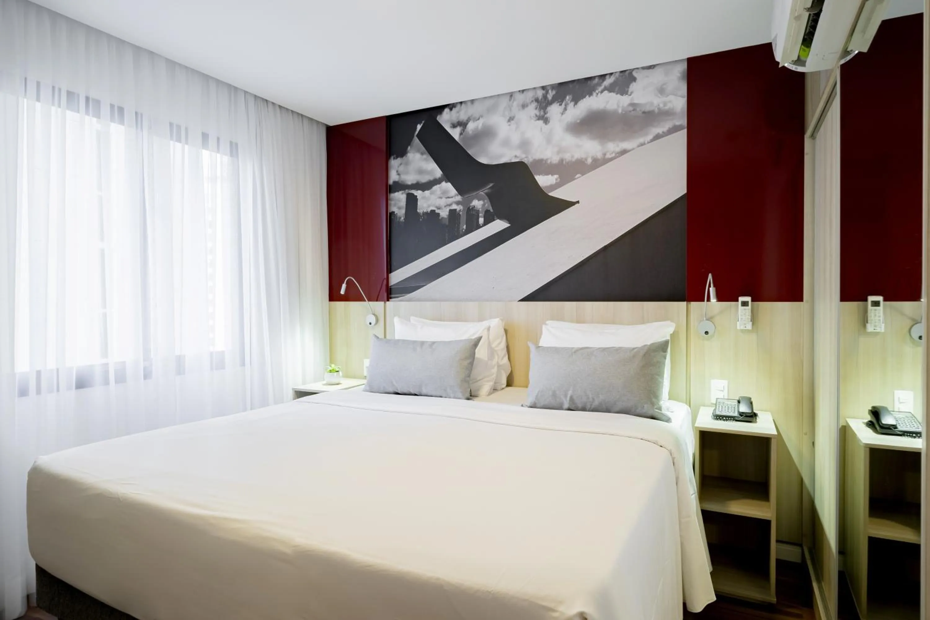 Bed in Mercure Sao Paulo Moema Times Square