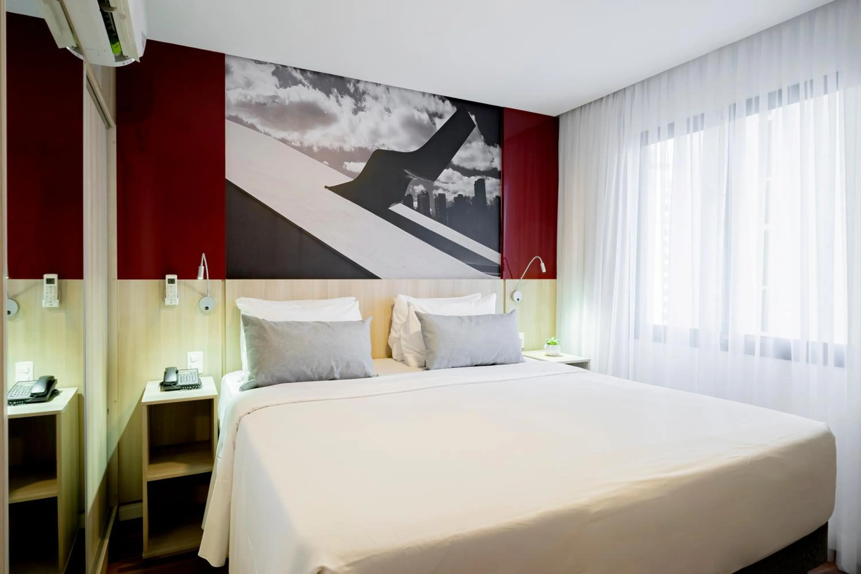 Bed in Mercure Sao Paulo Moema Times Square