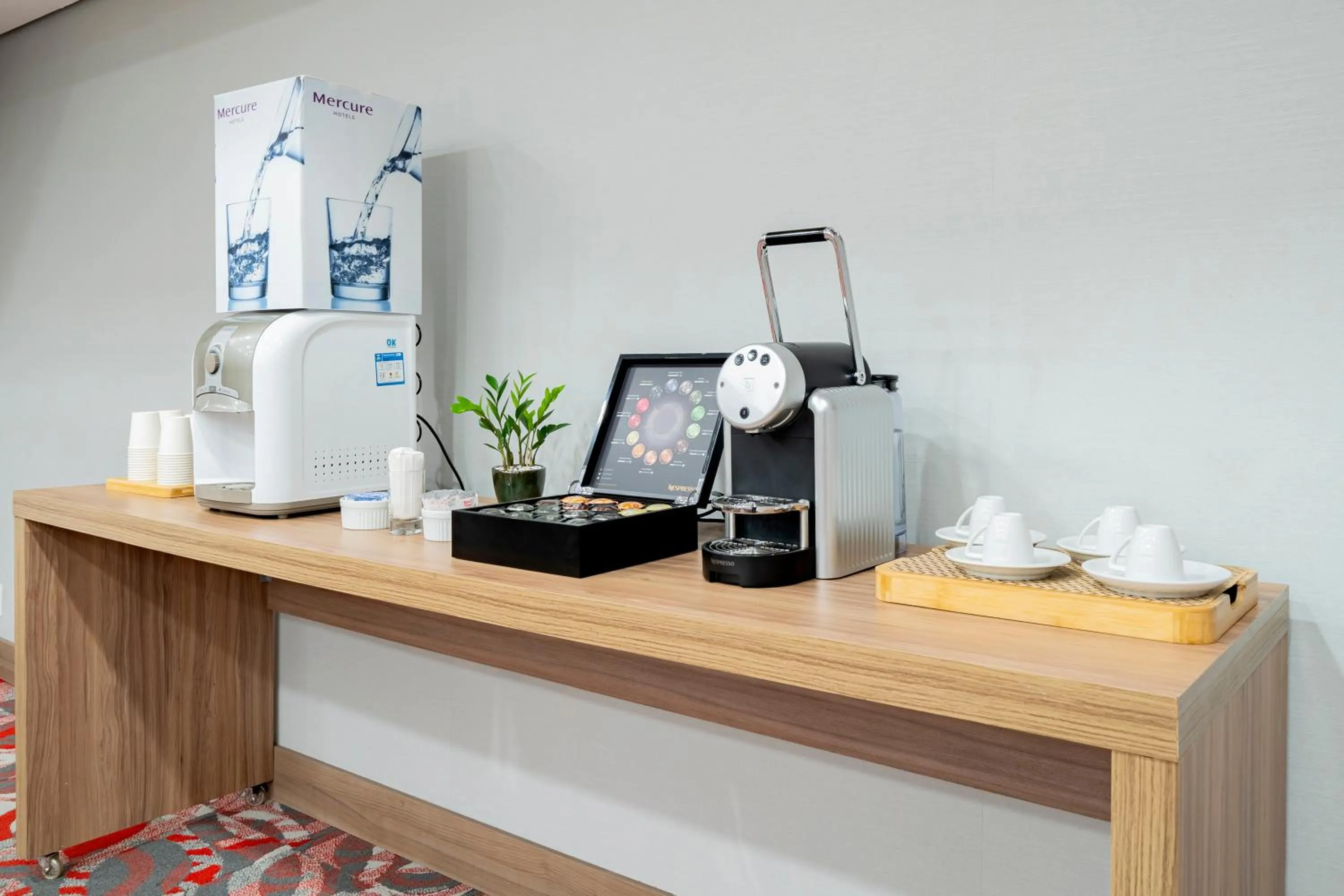 Coffee/tea facilities in Mercure Sao Paulo Moema Times Square
