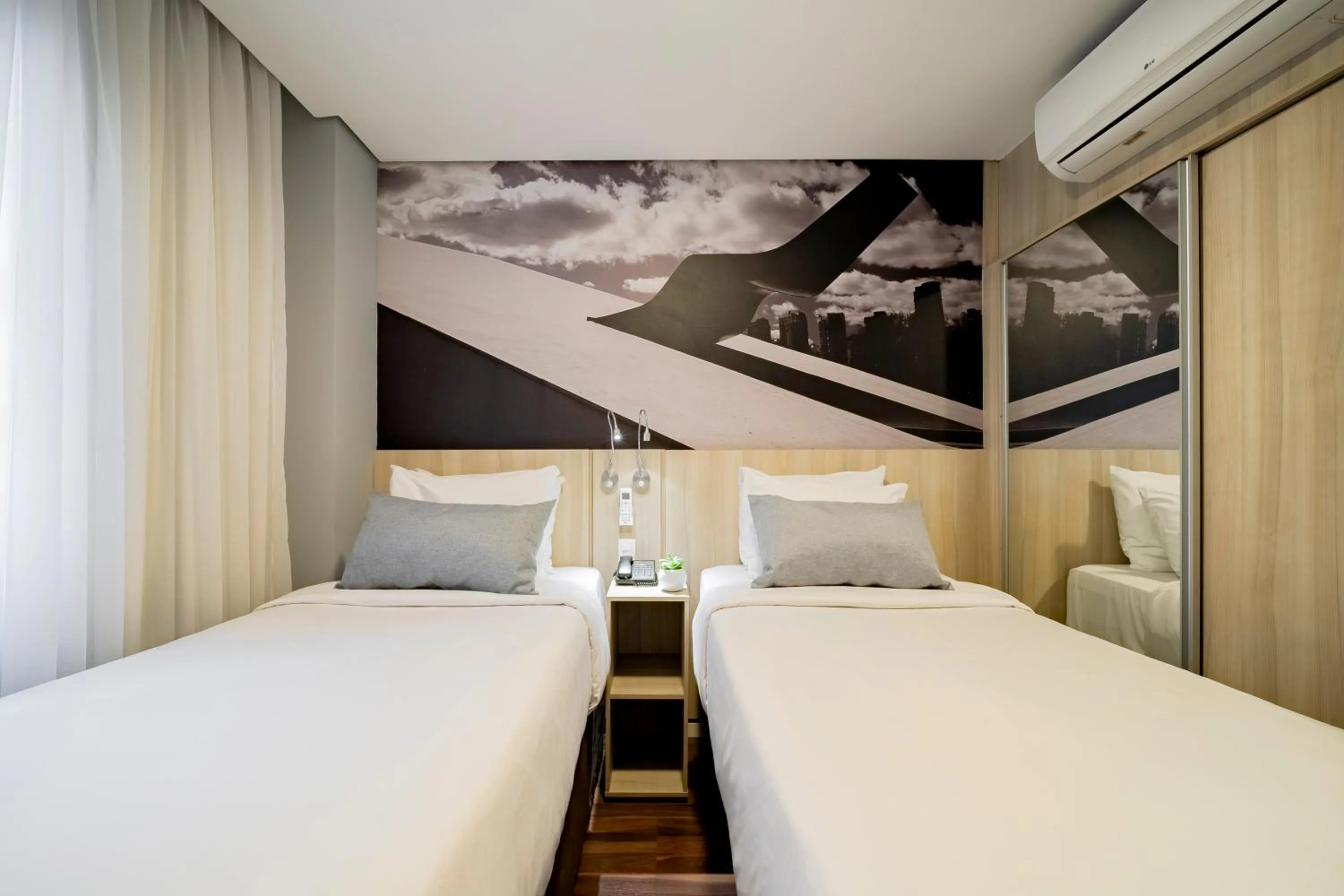 Bed in Mercure Sao Paulo Moema Times Square