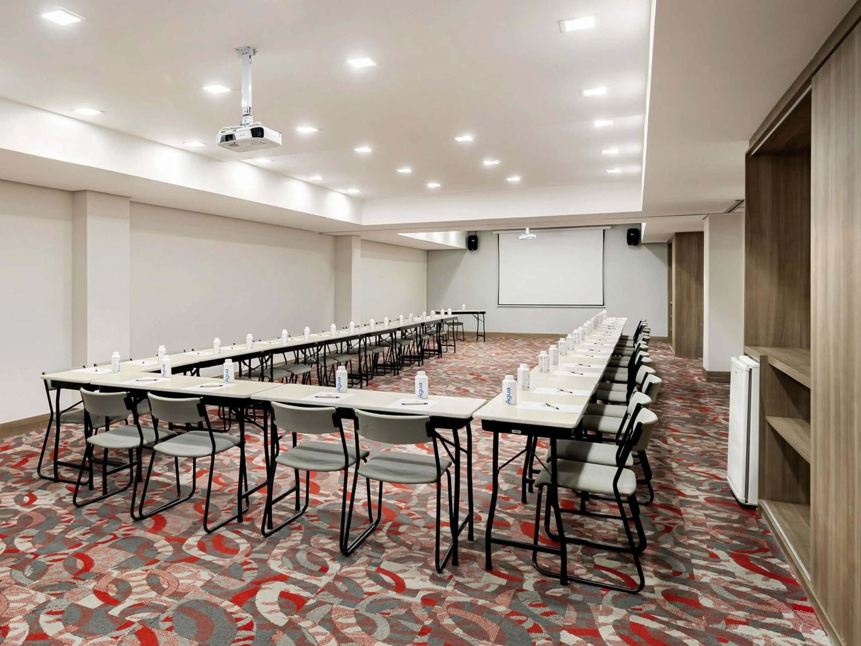 Meeting/conference room in Mercure Sao Paulo Moema Times Square
