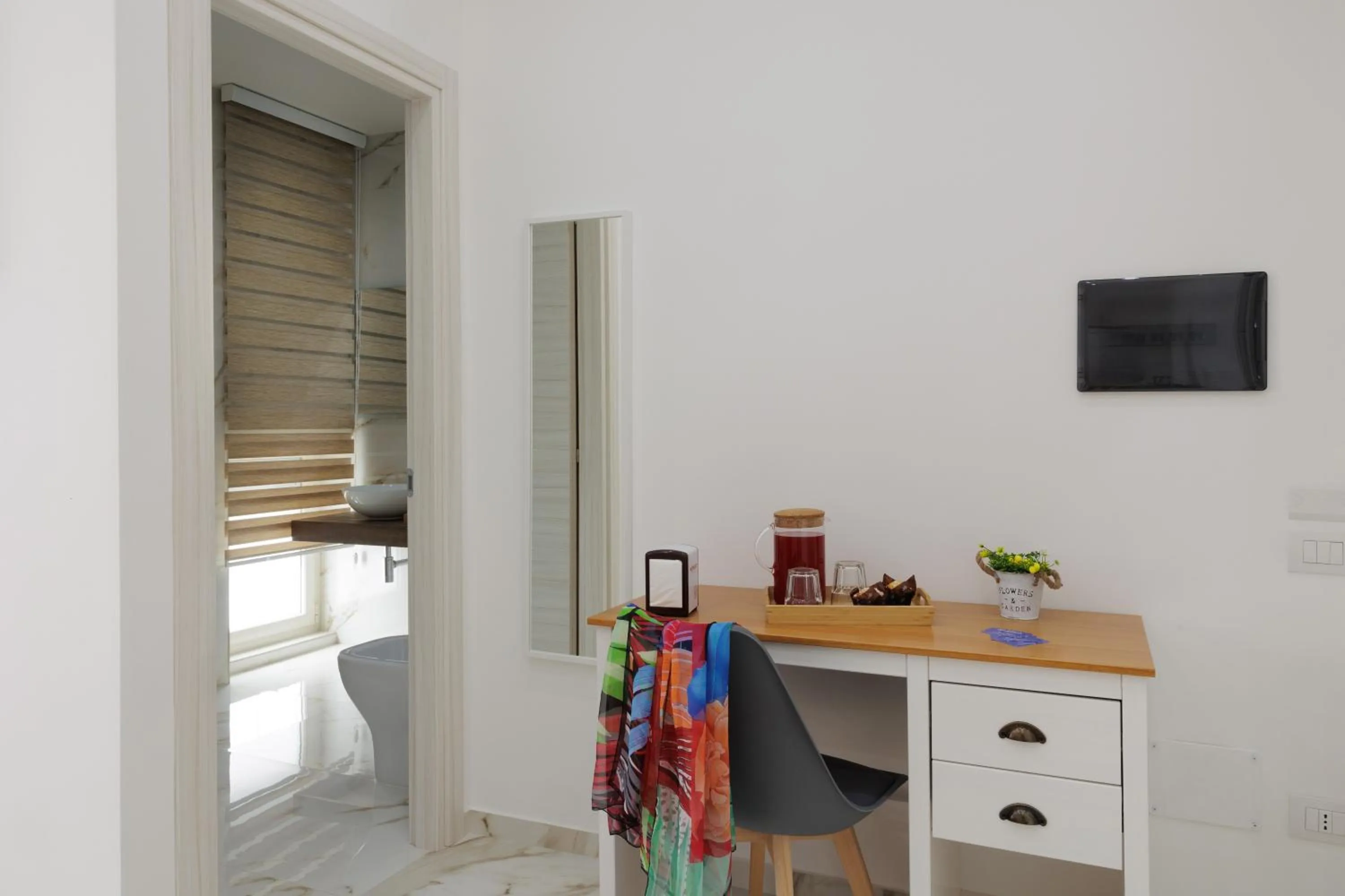 TV and multimedia in REDDIMUS Guest House