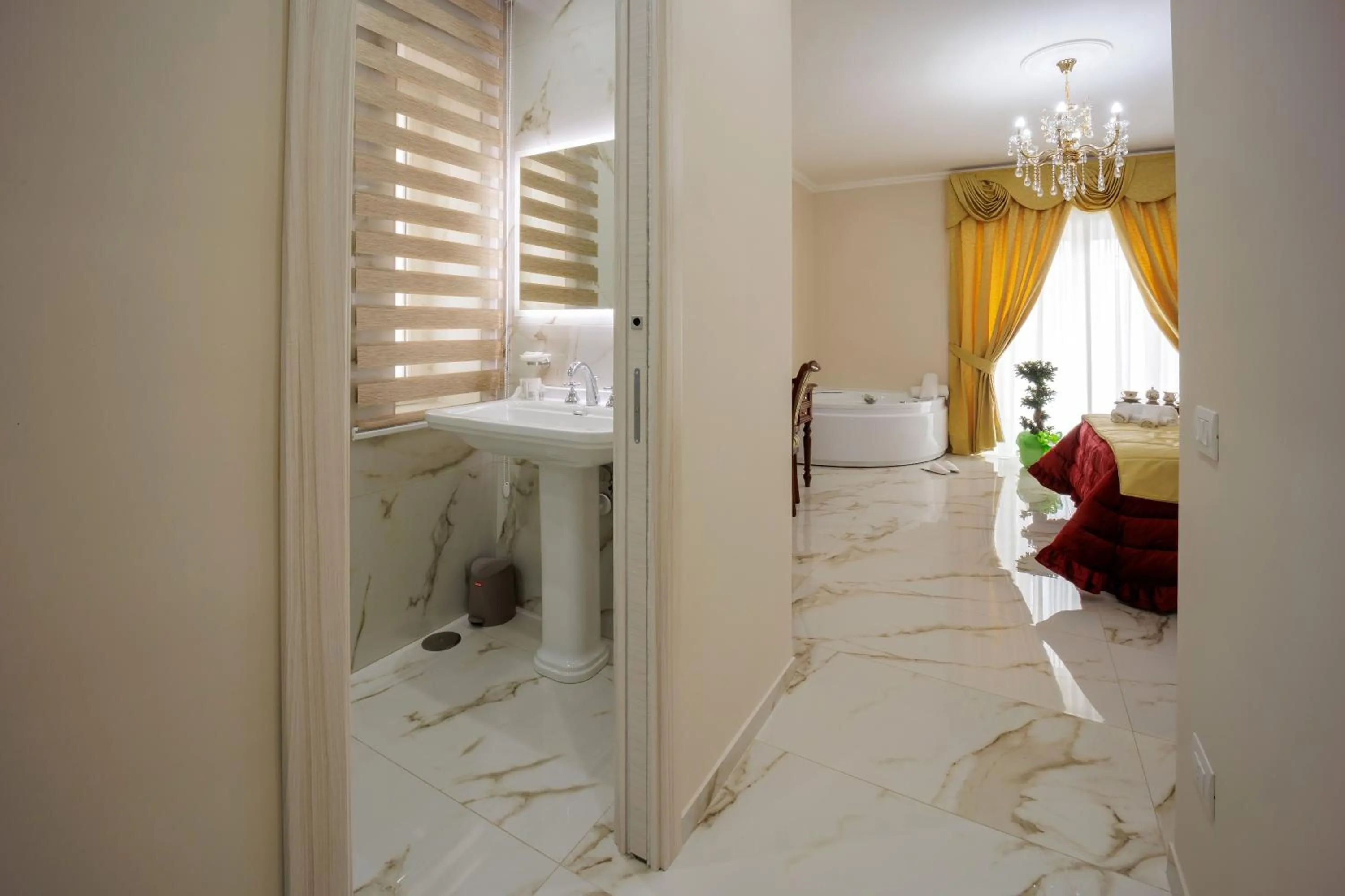 Bathroom in REDDIMUS Guest House