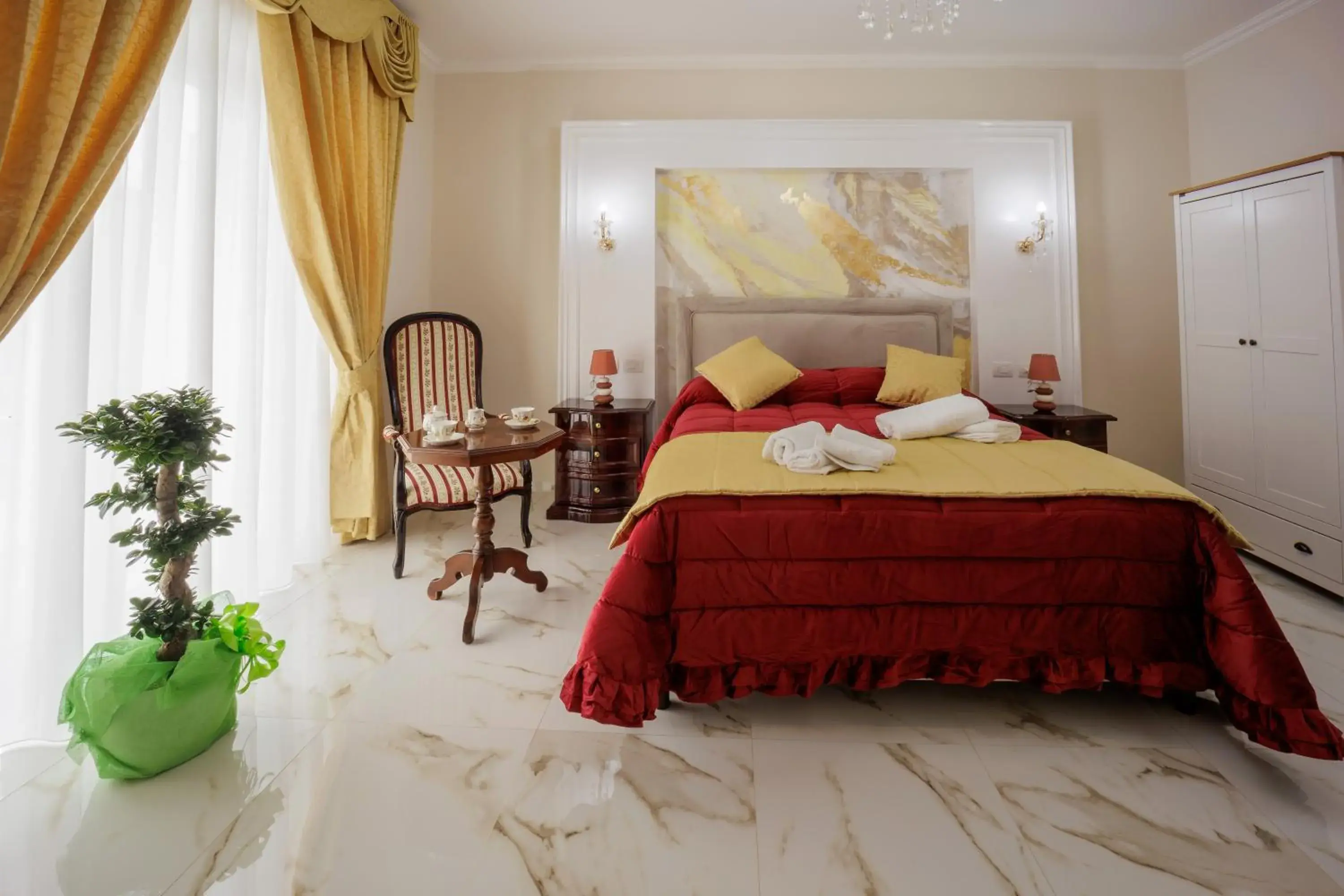 Suite with Spa Bath in REDDIMUS Guest House Suite with Spa Bath in REDDIMUS Guest House