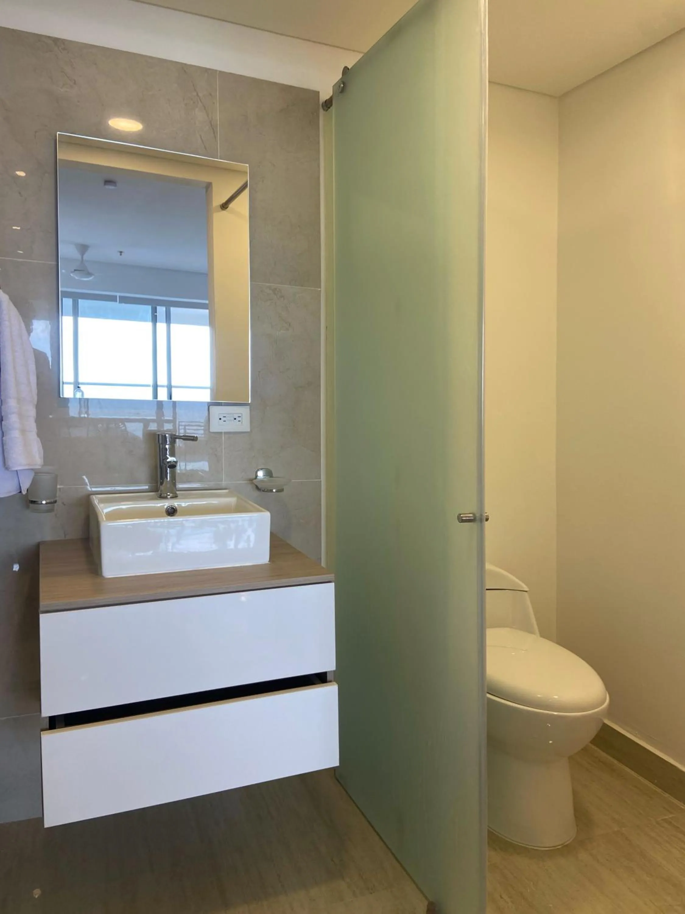 Bathroom in Wynwood Cartagena Beach