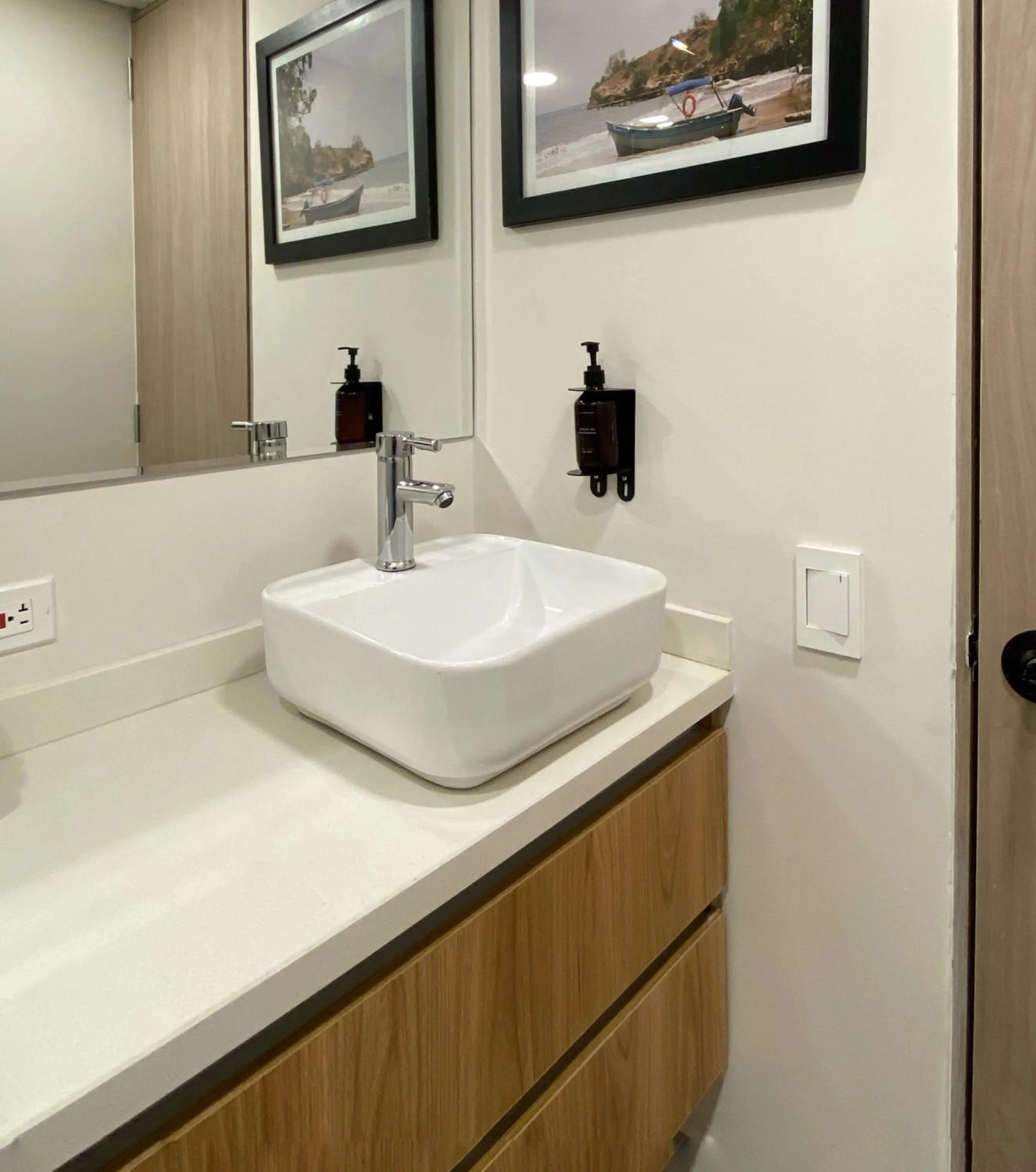 Bathroom in Wynwood Cartagena Beach