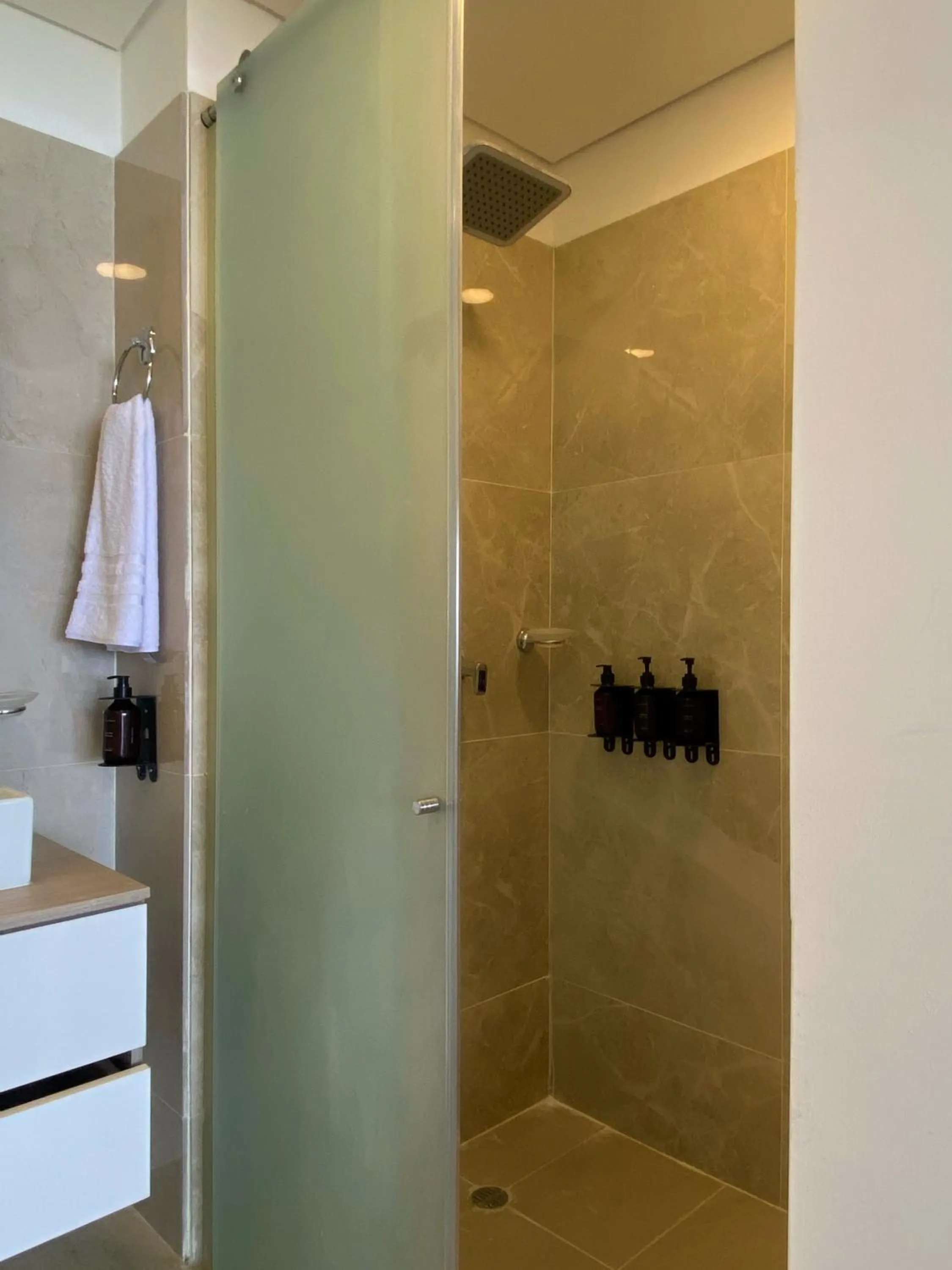 Bathroom in Wynwood Cartagena Beach