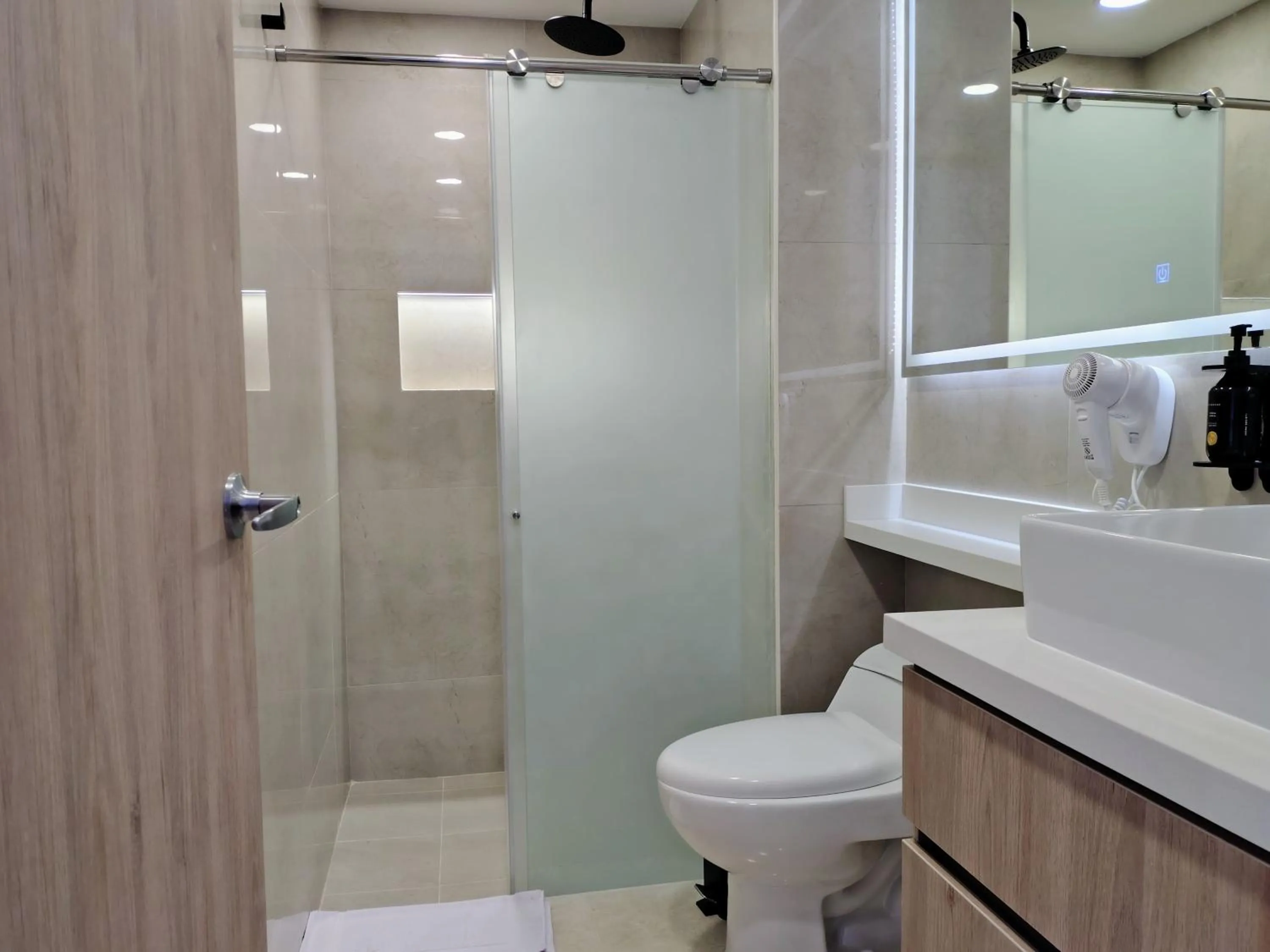 Bathroom in Wynwood Cartagena Beach