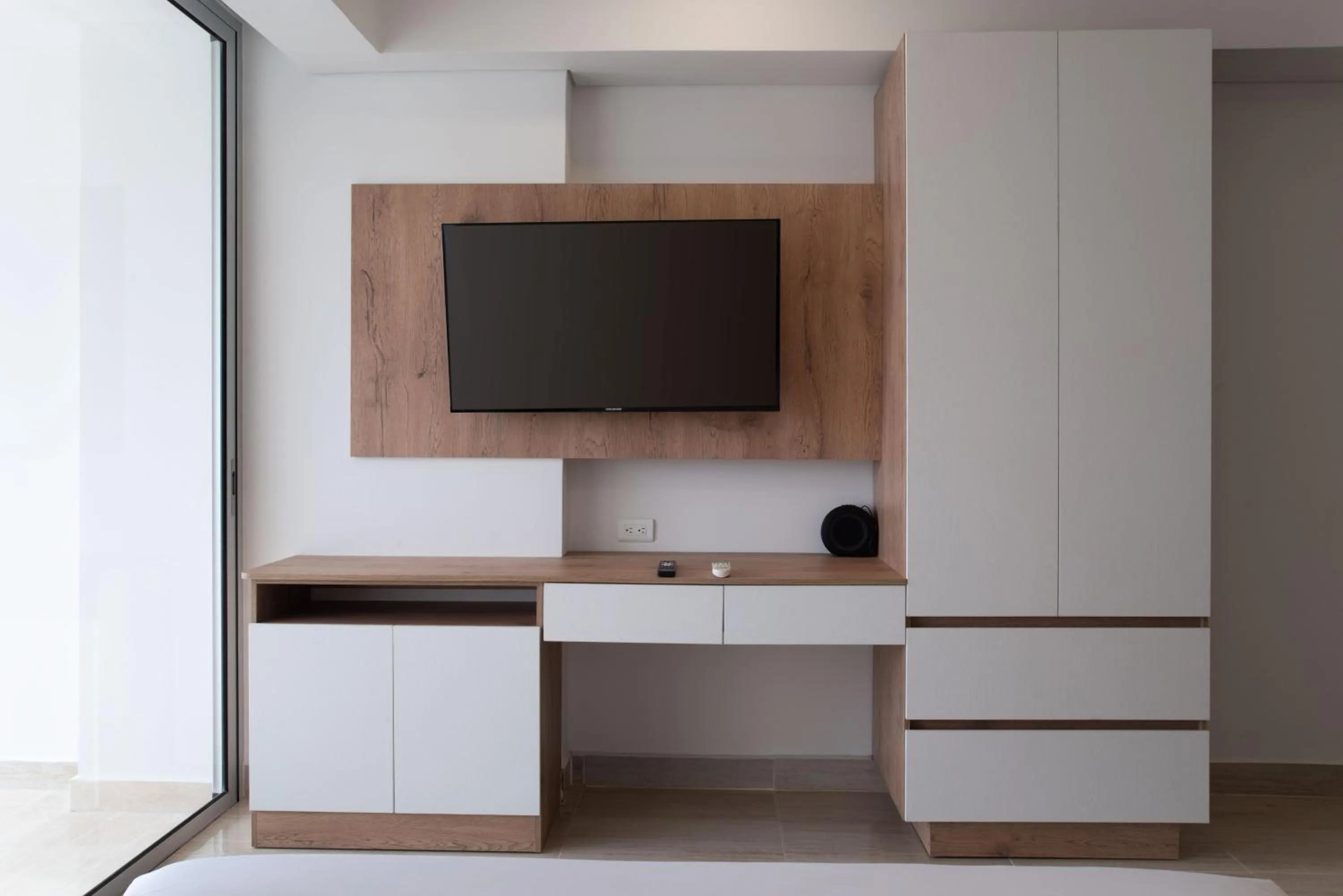 TV and multimedia in Wynwood Cartagena Beach