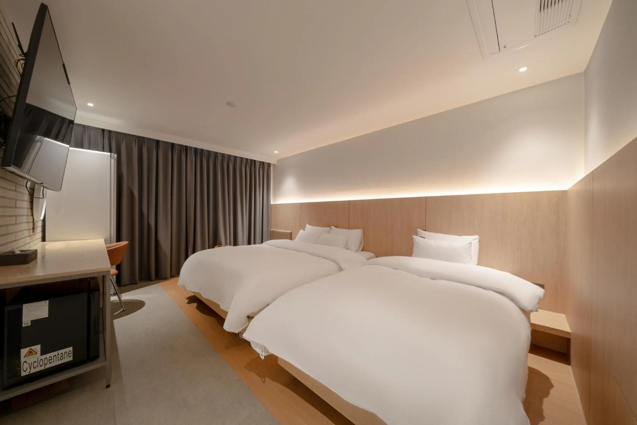 Bed in Siheung Brown Dot Jeongwang