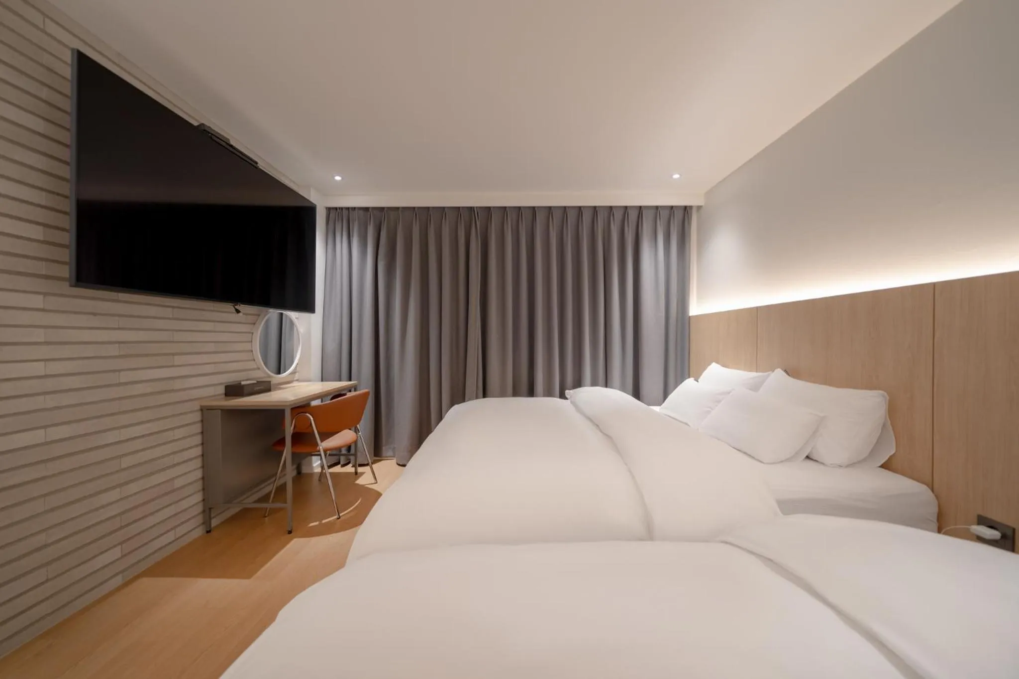 Bed in Siheung Brown Dot Jeongwang