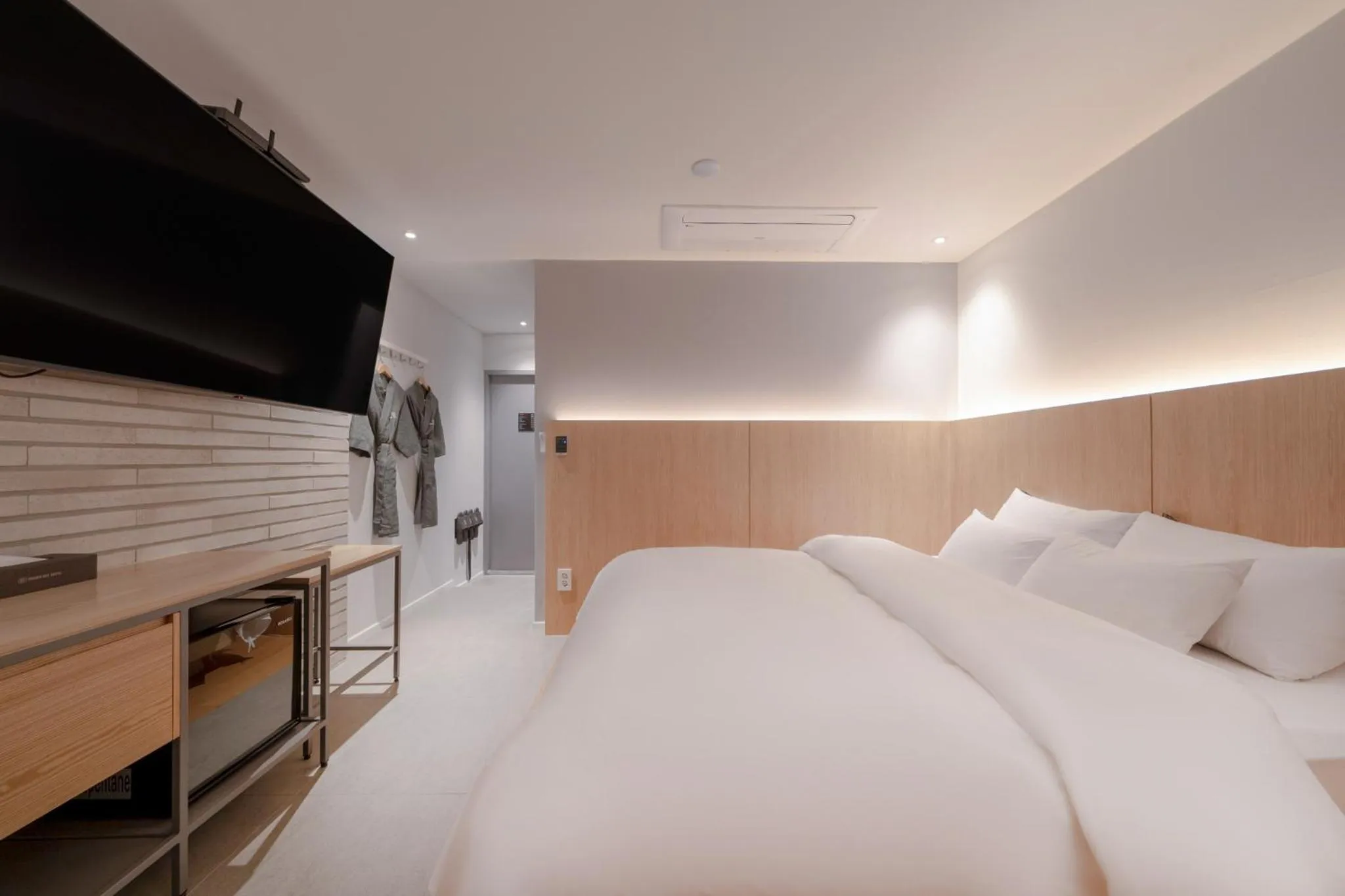 Bed in Siheung Brown Dot Jeongwang