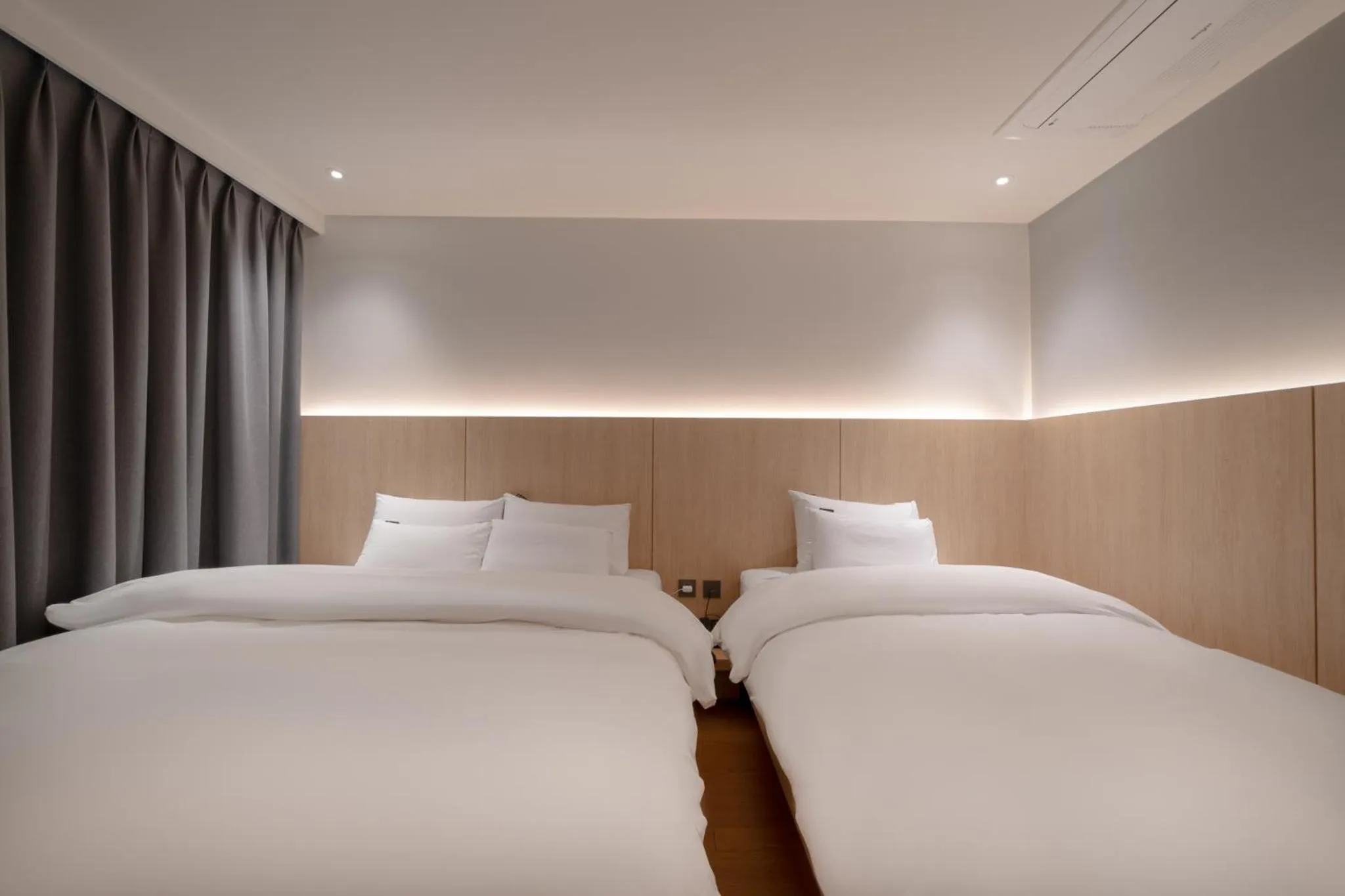 Bed in Siheung Brown Dot Jeongwang