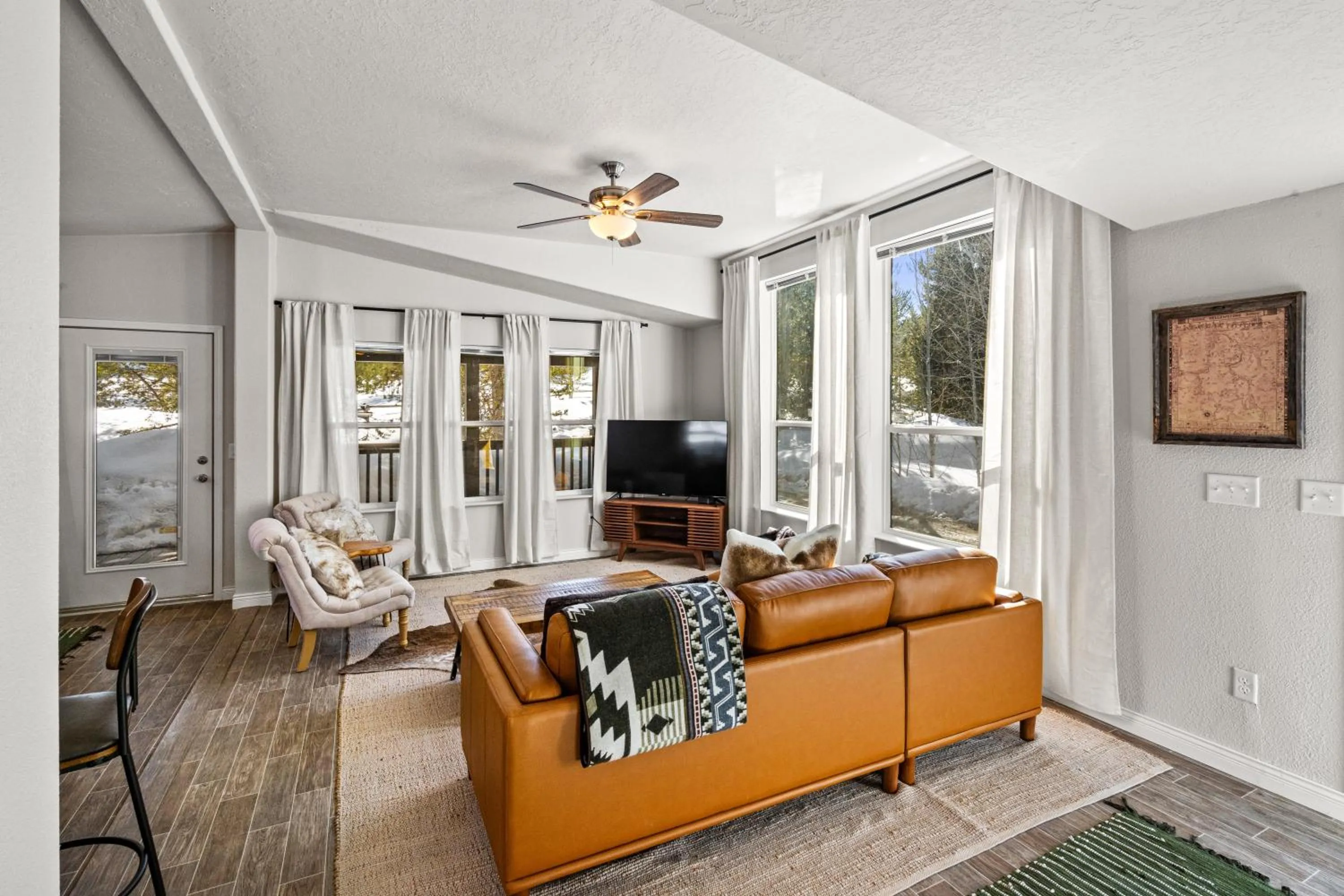 TV and multimedia in Hidden Pines