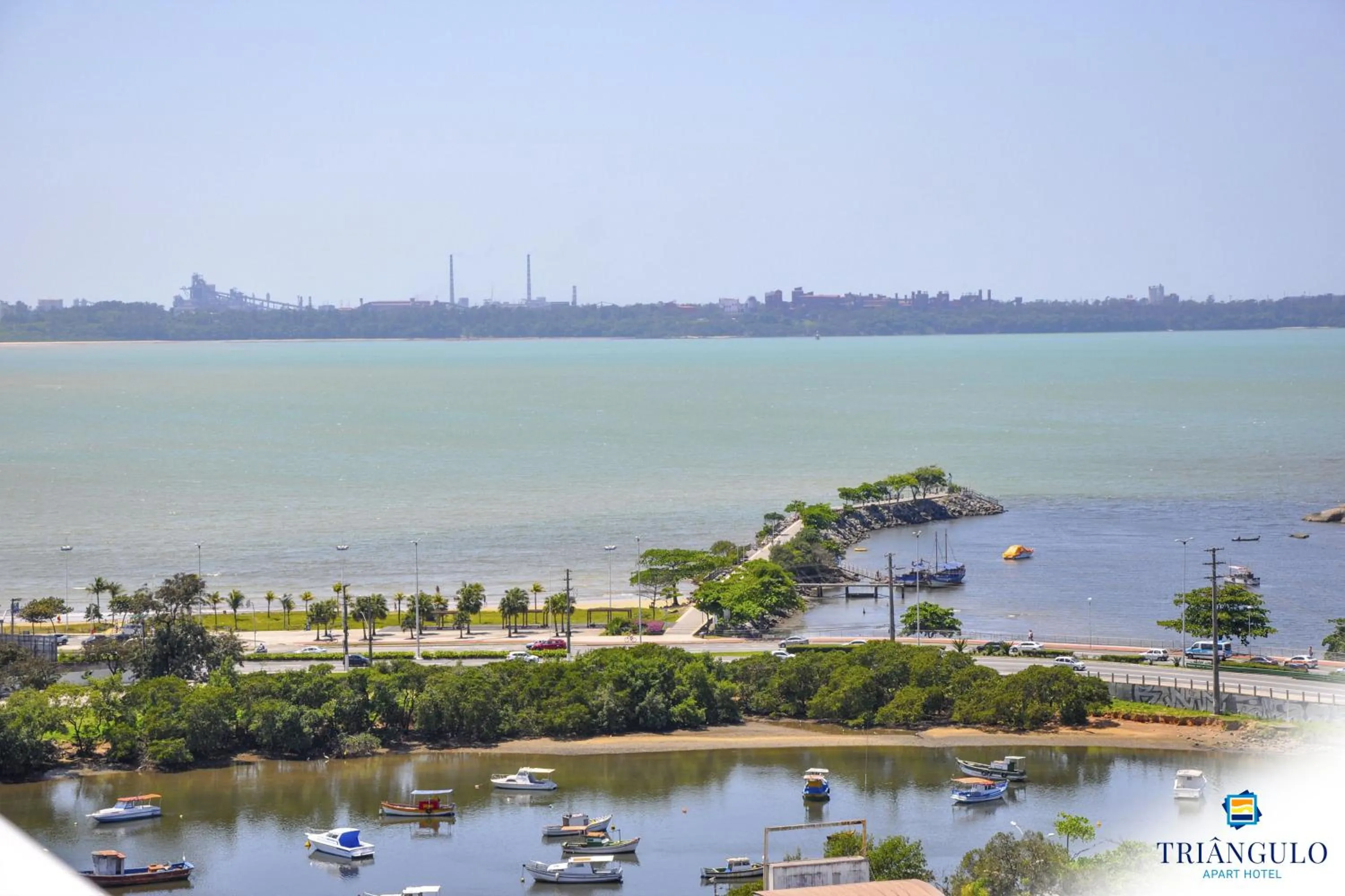 Beach in Triângulo Apart Hotel
