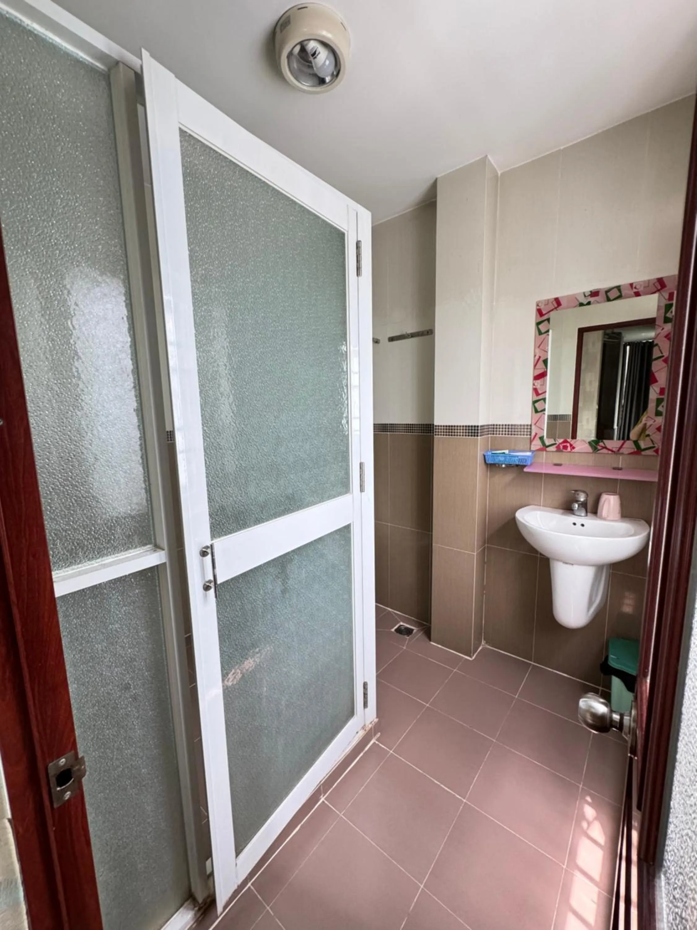 Bathroom in Sài Gòn Hotel Bình Tân