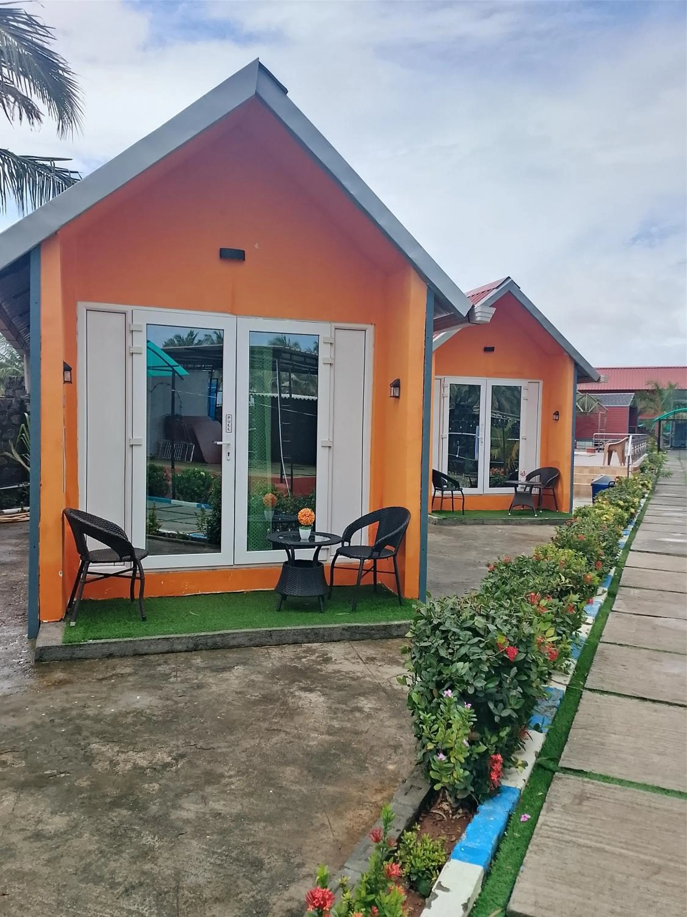 Chan Beach Resort & Hotel