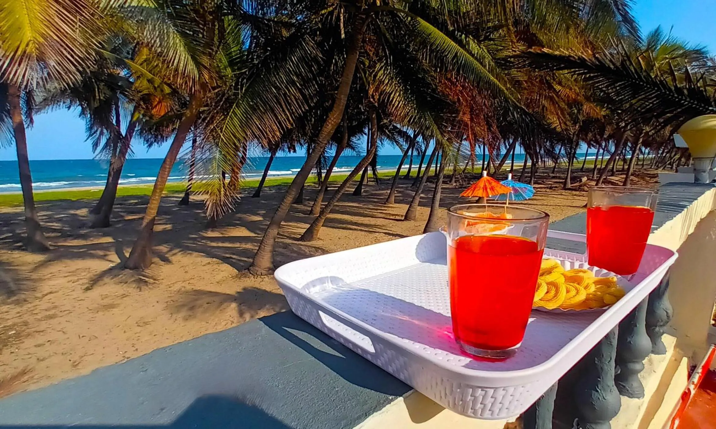 Food and drinks in Chan Beach Resort & Hotel