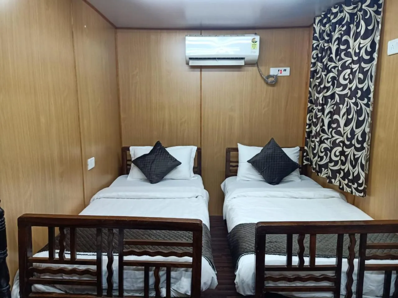 Bed in Chan Beach Resort & Hotel