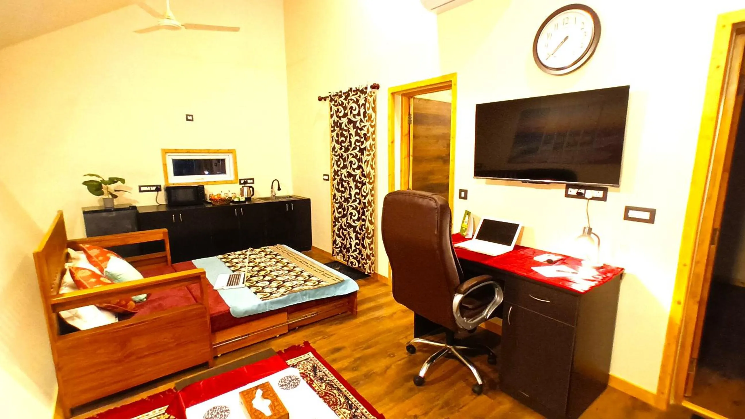 Business facilities in Chan Beach Resort & Hotel