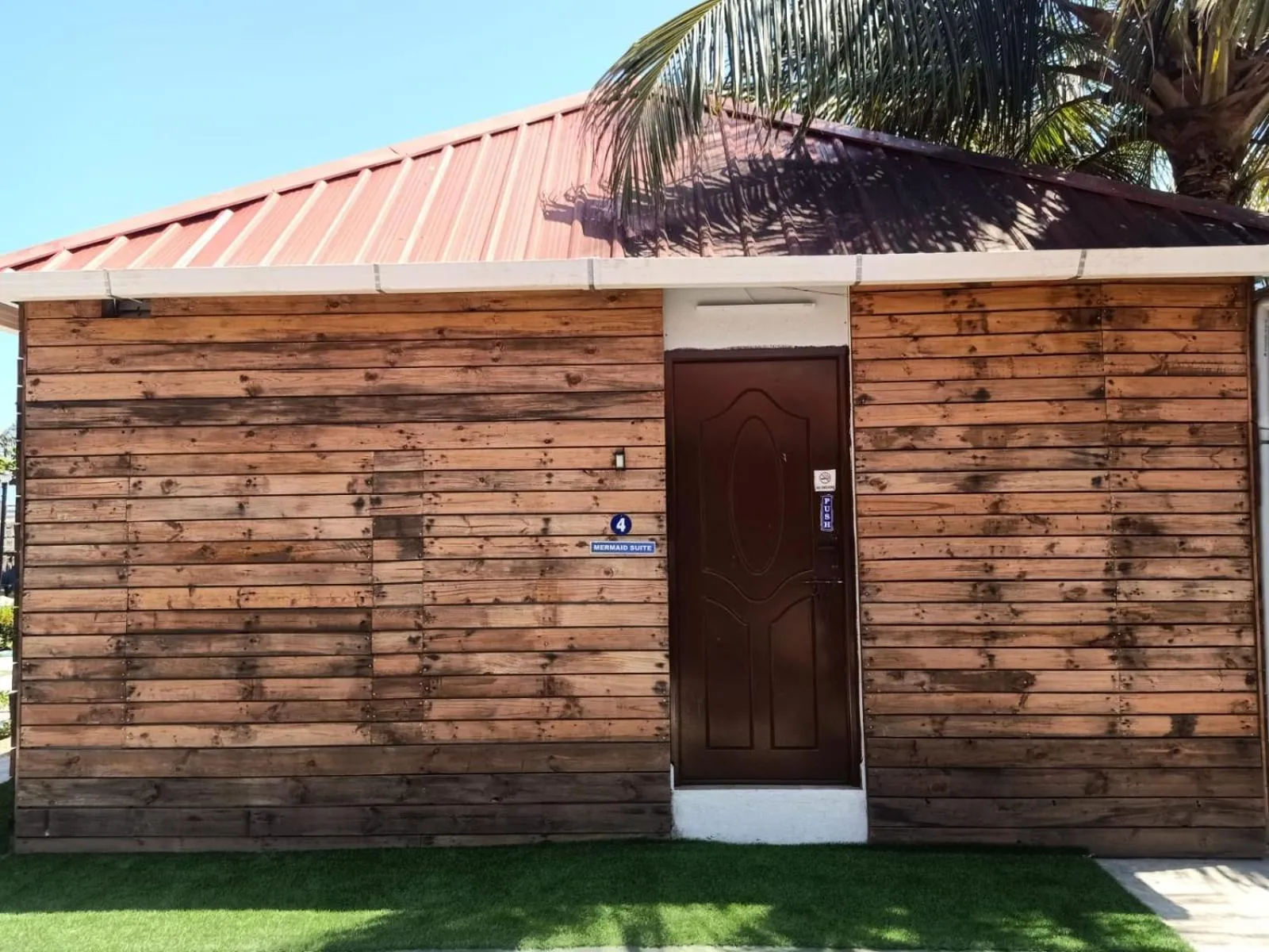 Property building in Chan Beach Resort & Hotel