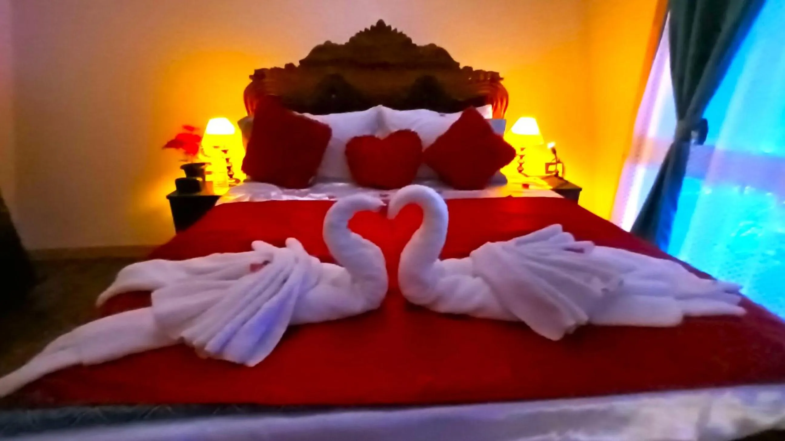 Bed in Chan Beach Resort & Hotel