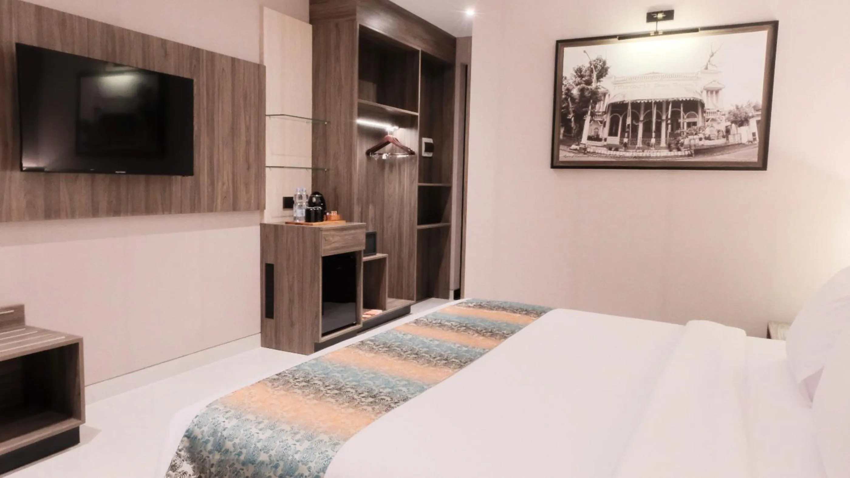 Bed in Eno Front One Hotel Semarang