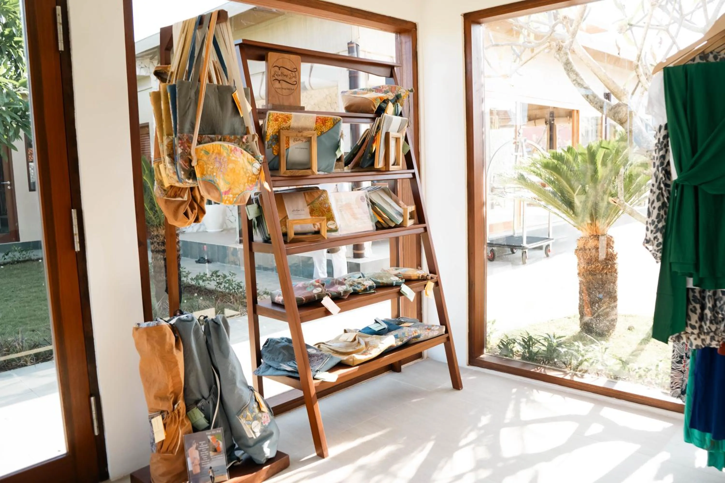 Shopping Area in Glamp Nusa