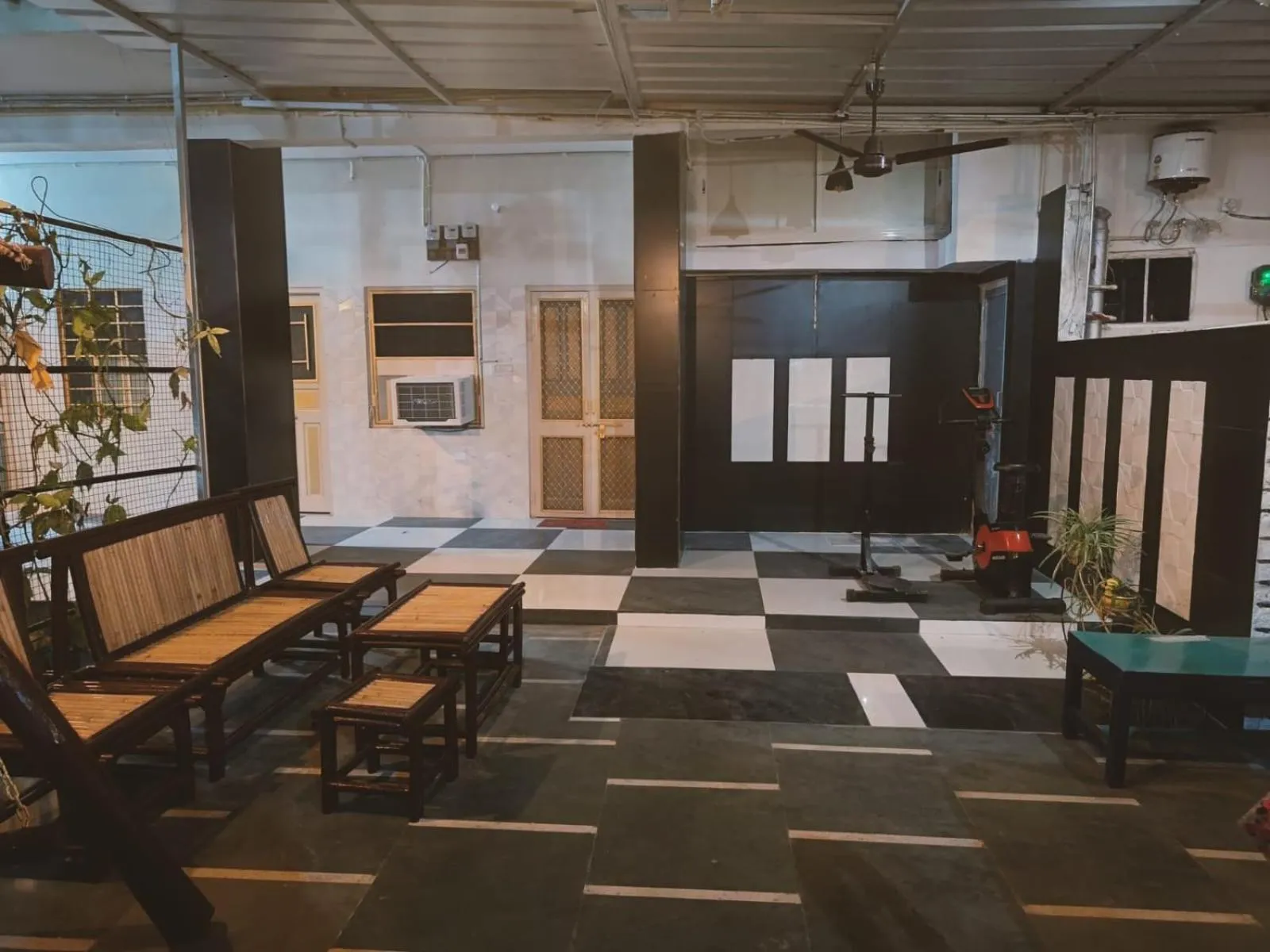 Seating area in Homestay Urmil Basant