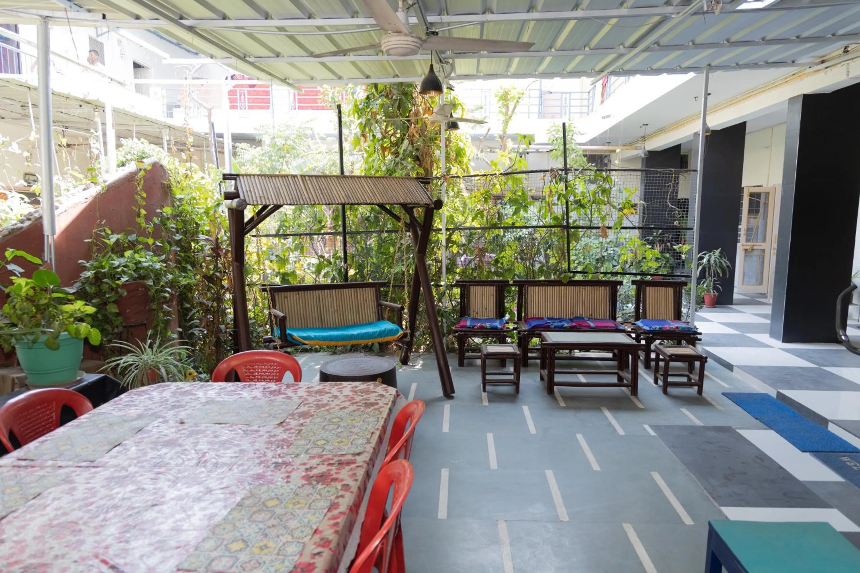 Dining area in Homestay Urmil Basant