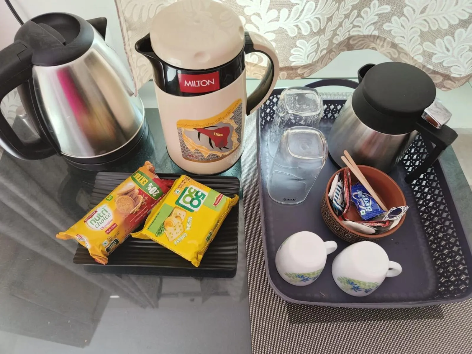 Coffee/tea facilities in Homestay Urmil Basant