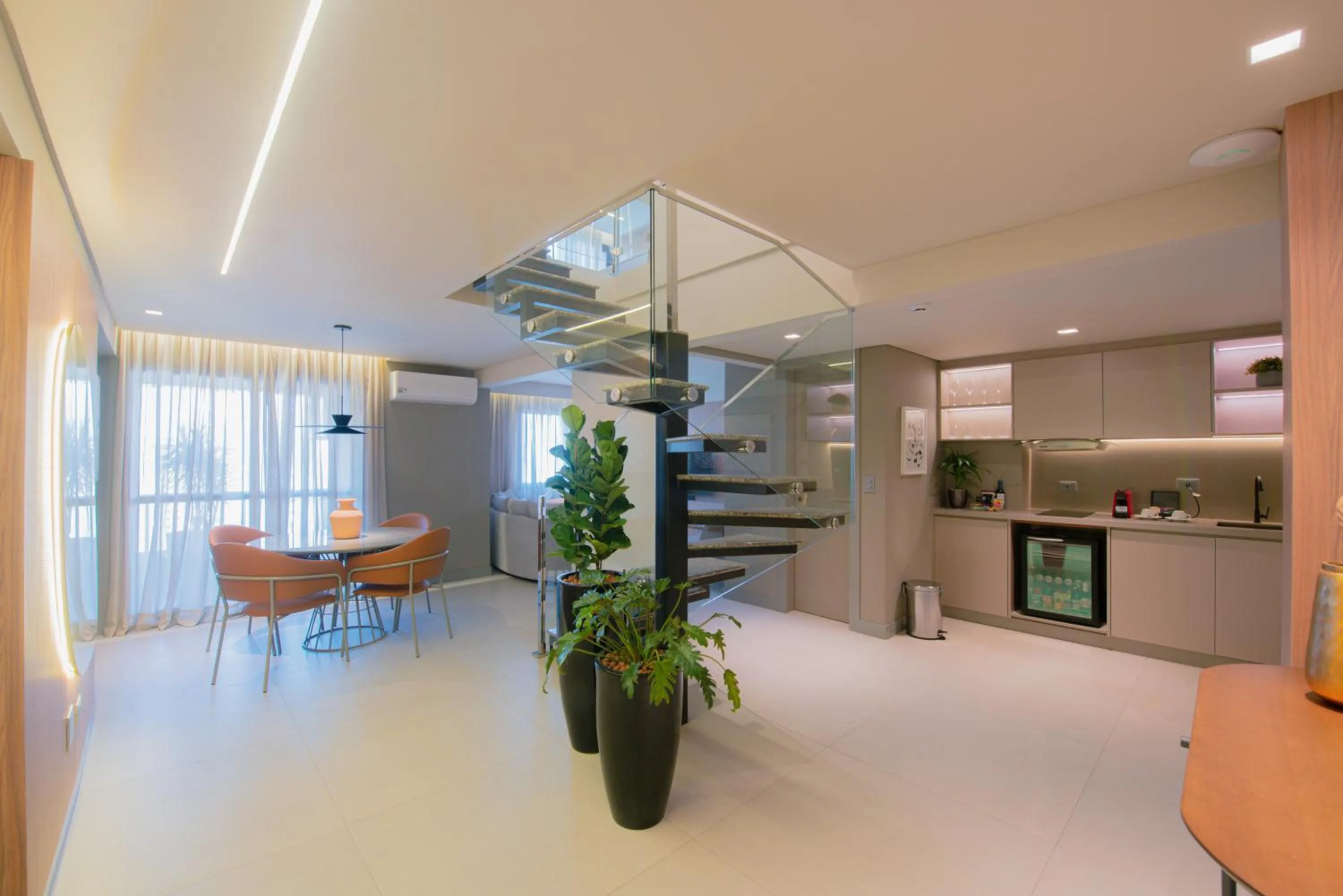 Photo of the whole room in Mercure Curitiba Batel