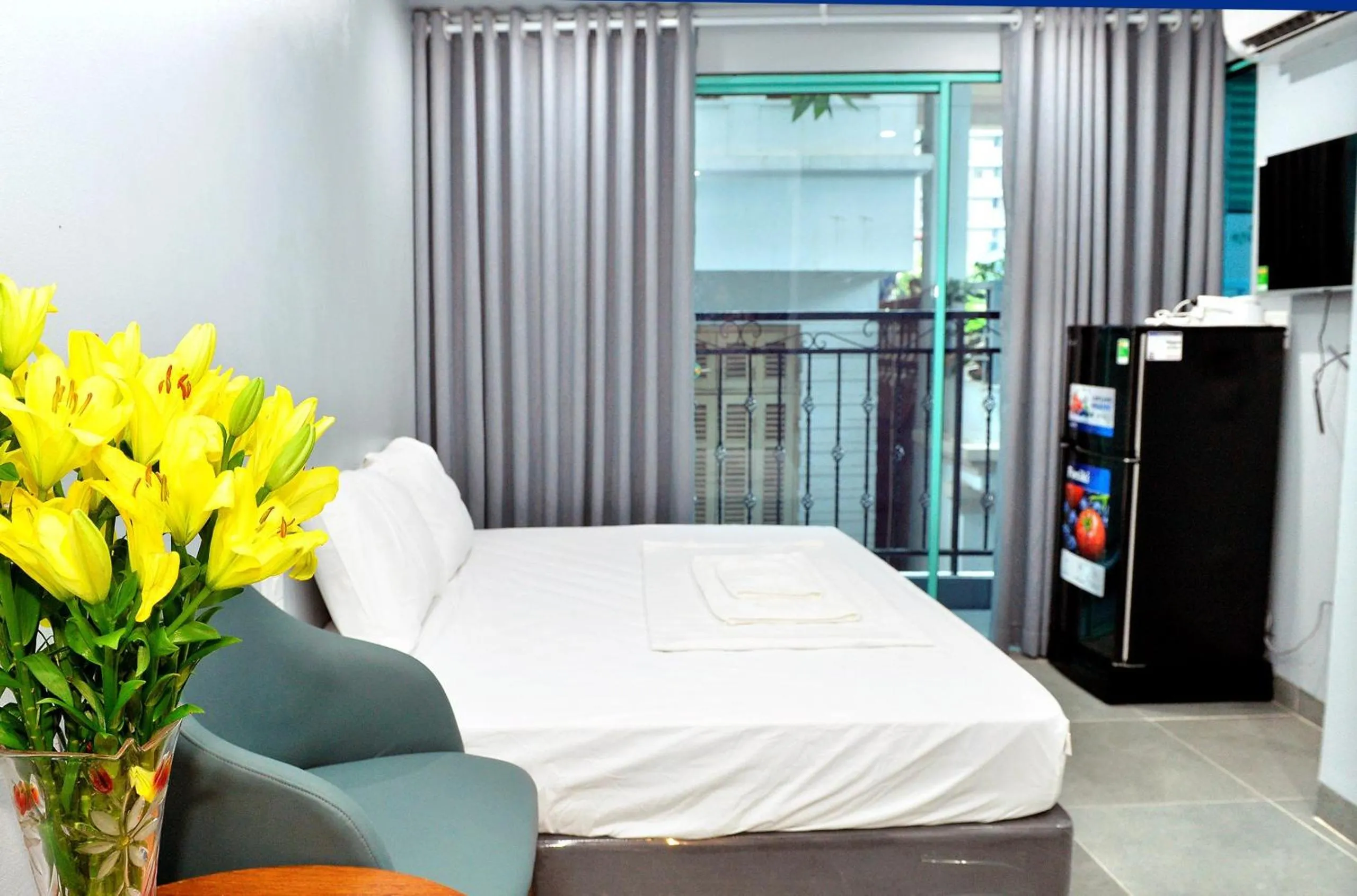 Balcony/Terrace, Bed in Era Apartment Cat Linh