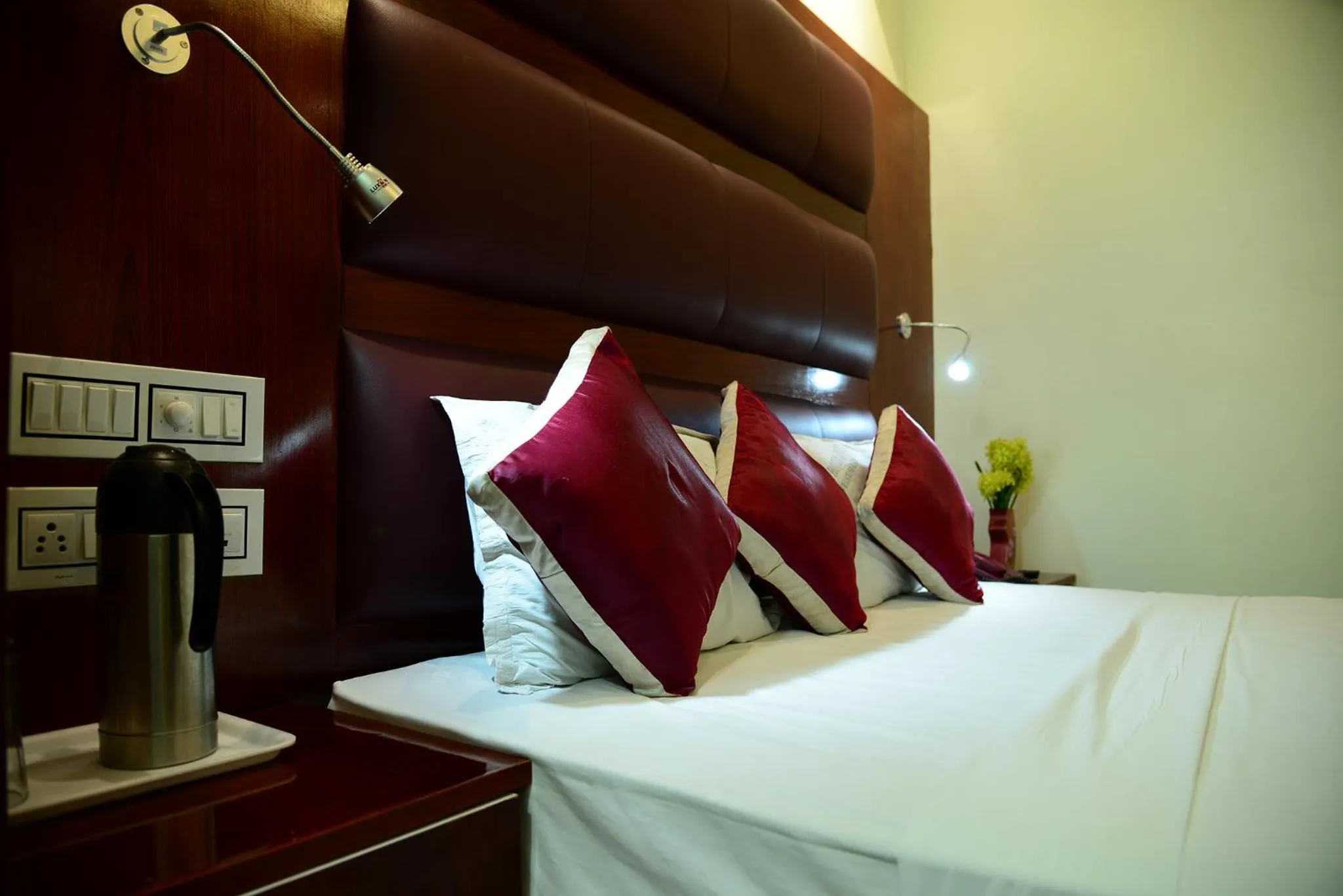 Bedroom, Bed in Hotel Tri Sea